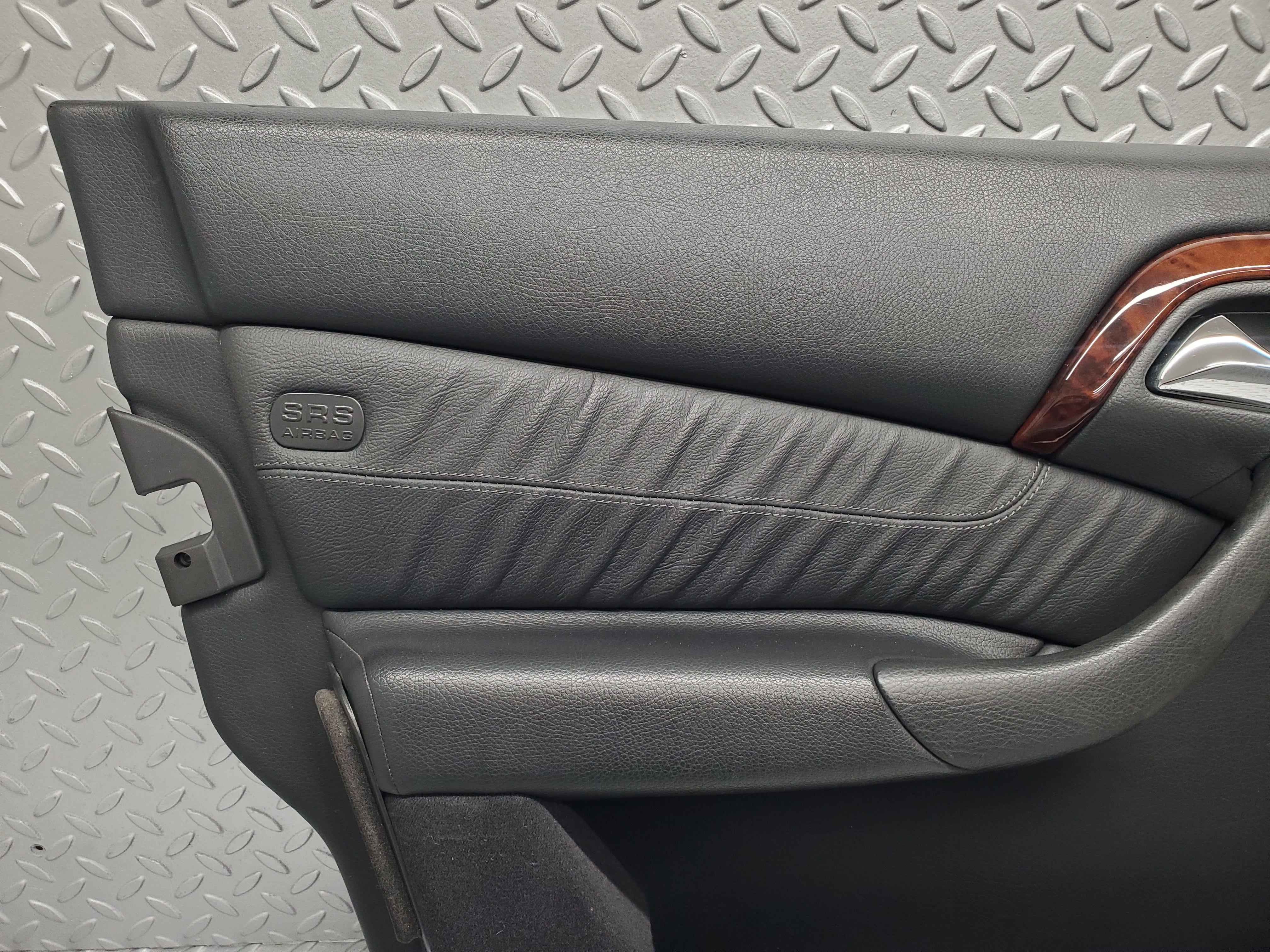 1570 Mercedes-Benz W220 S430 Front Left Door Card 2207200770