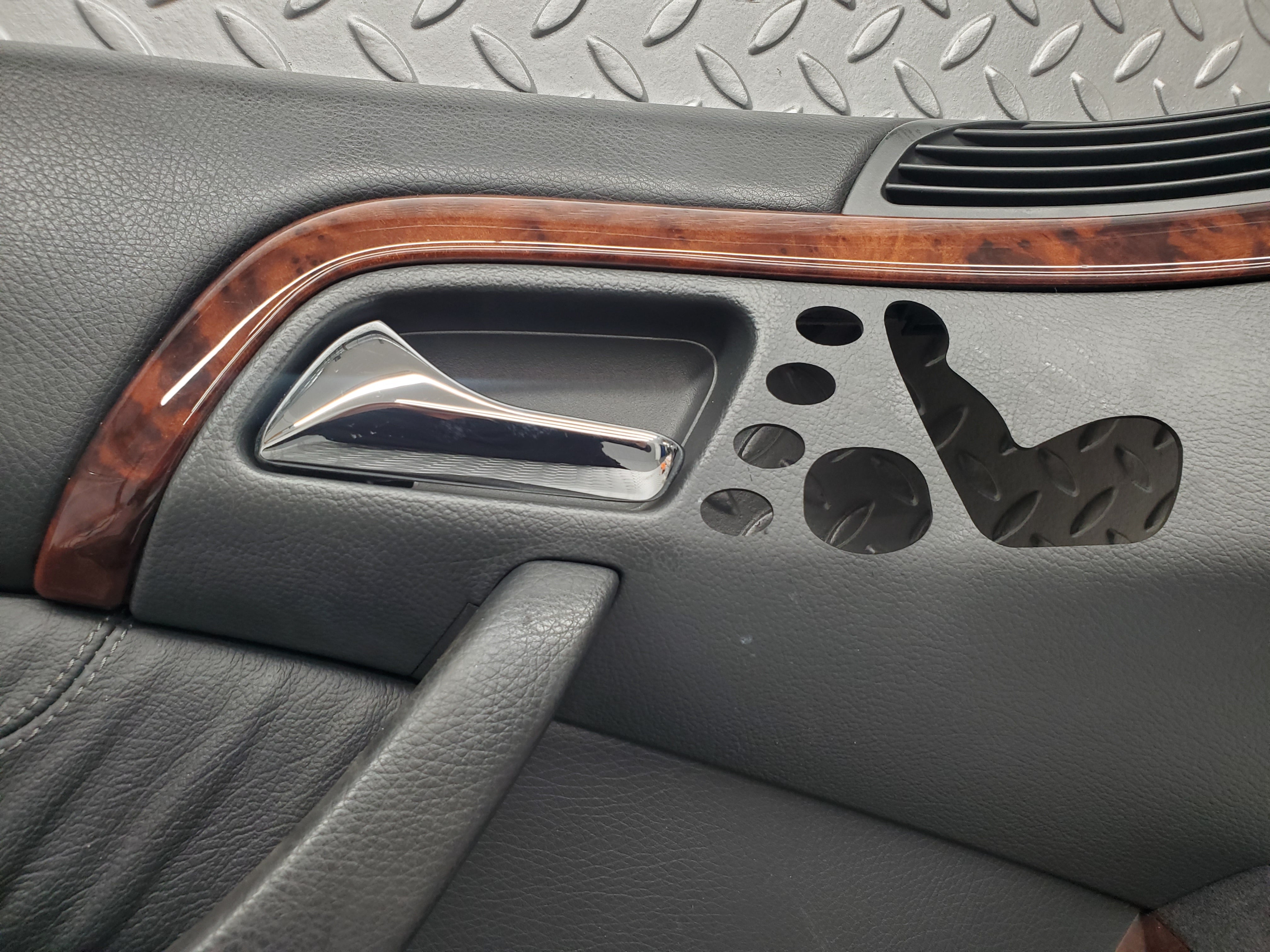 1570 Mercedes-Benz W220 S430 Front Left Door Card 2207200770