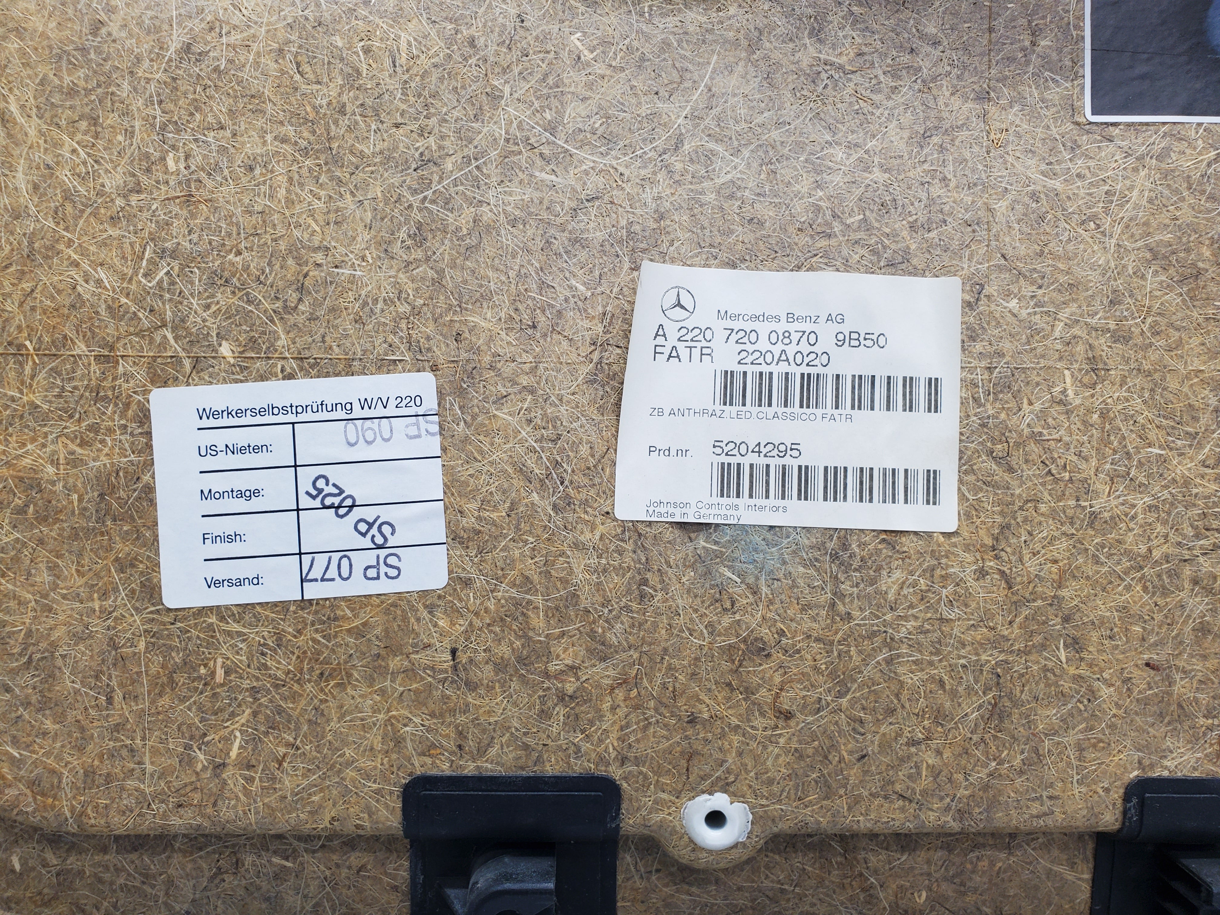 1571 Mercedes-Benz W220 S430 Front Right Door Card 2207200870