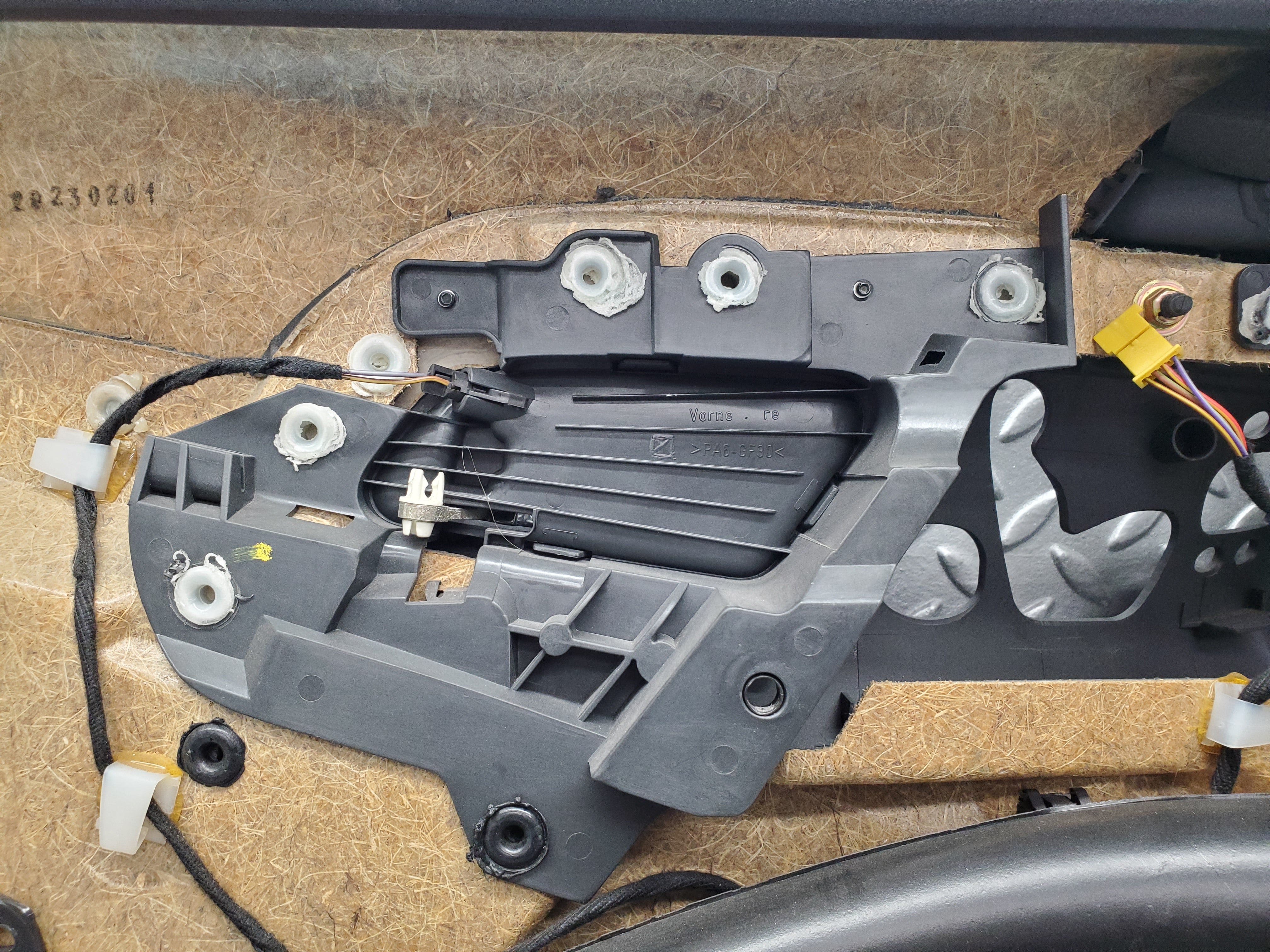 1571 Mercedes-Benz W220 S430 Front Right Door Card 2207200870