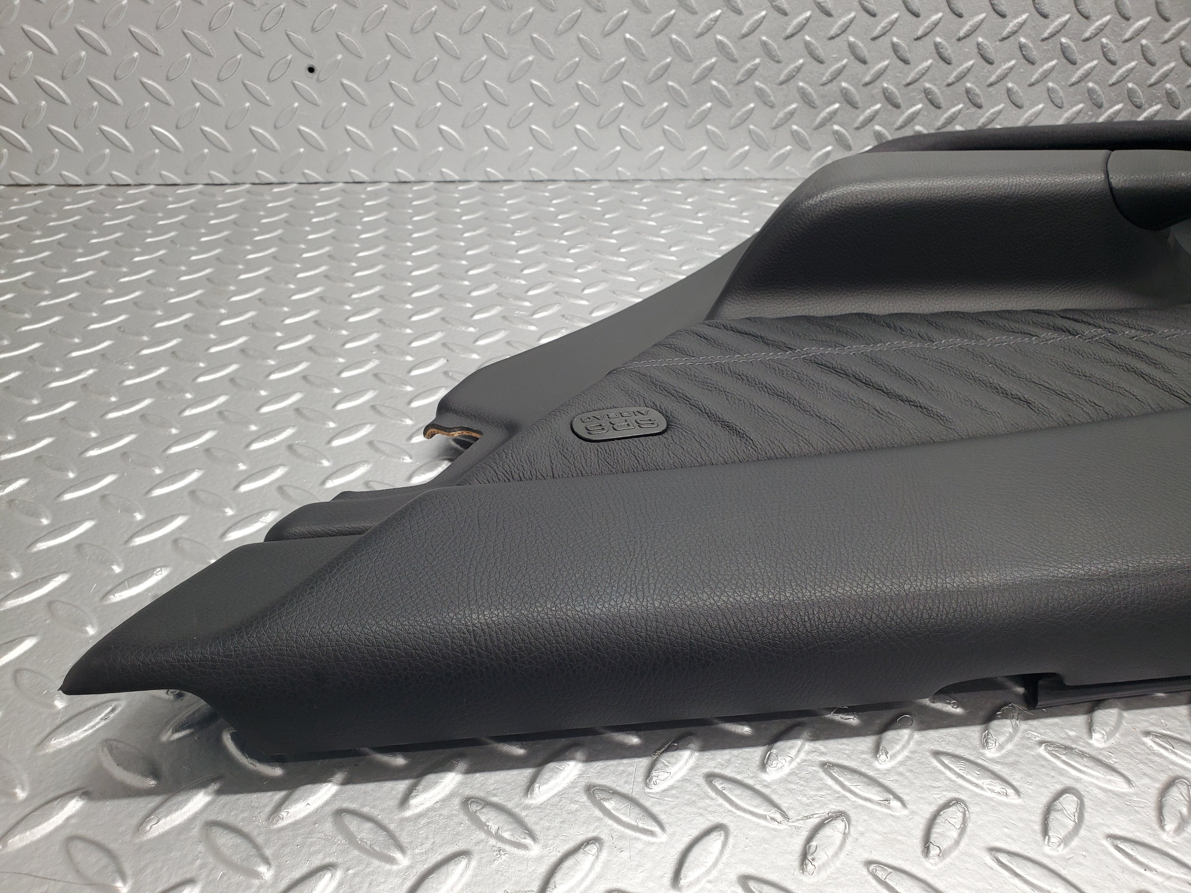 1572 Mercedes-Benz W220 S430 Rear Right Door Card 2207302270