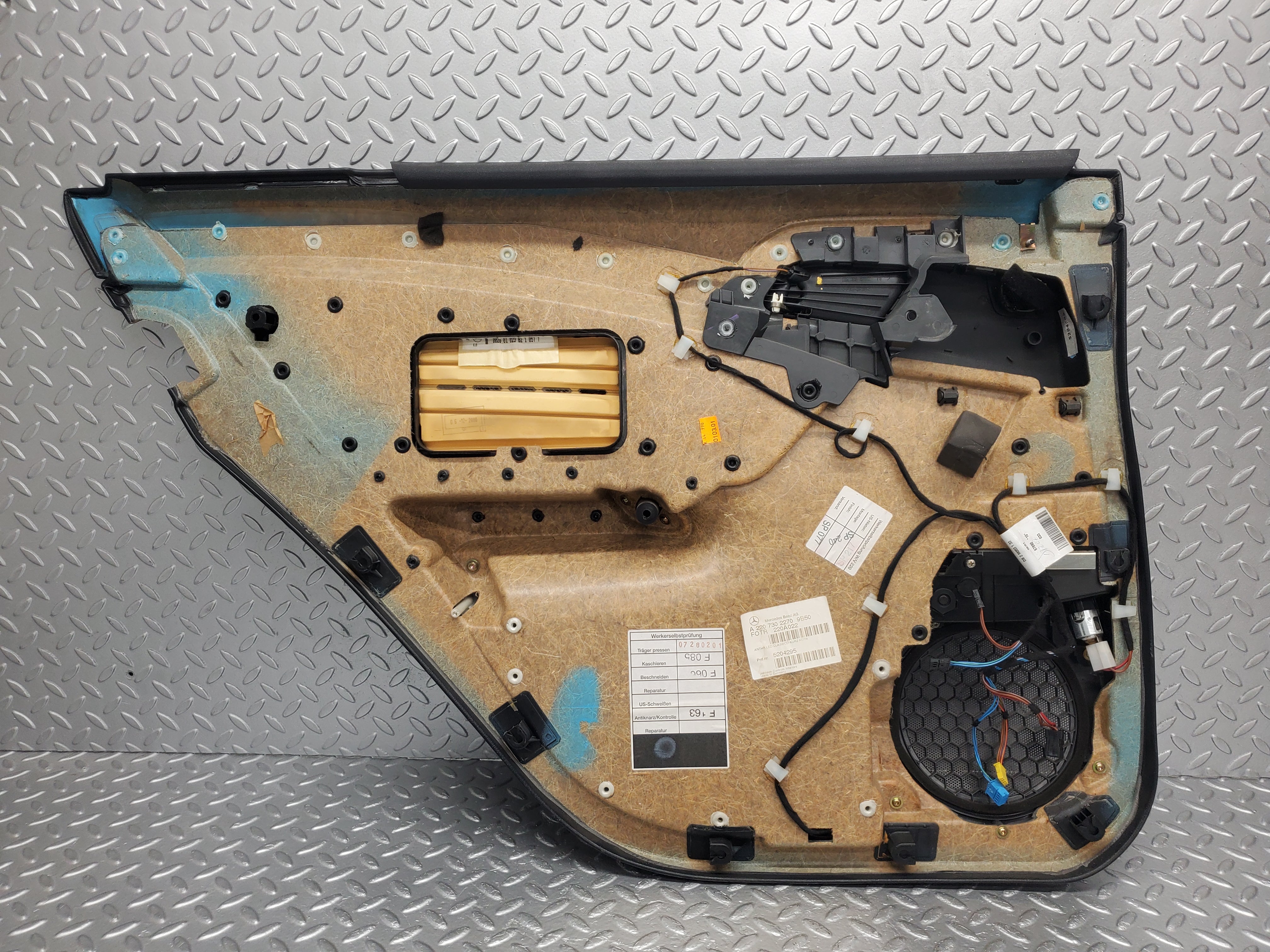 1572 Mercedes-Benz W220 S430 Rear Right Door Card 2207302270