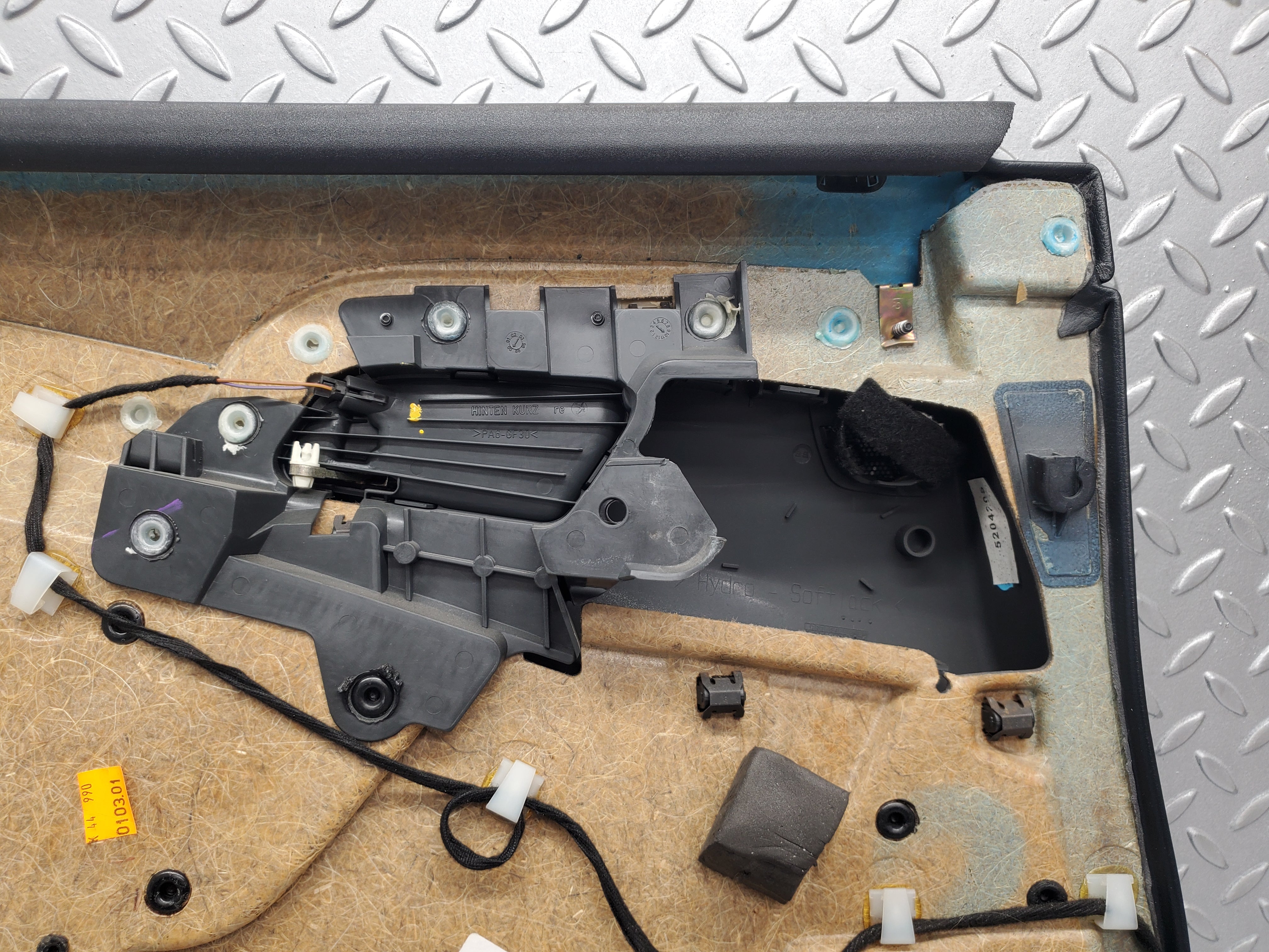 1572 Mercedes-Benz W220 S430 Rear Right Door Card 2207302270