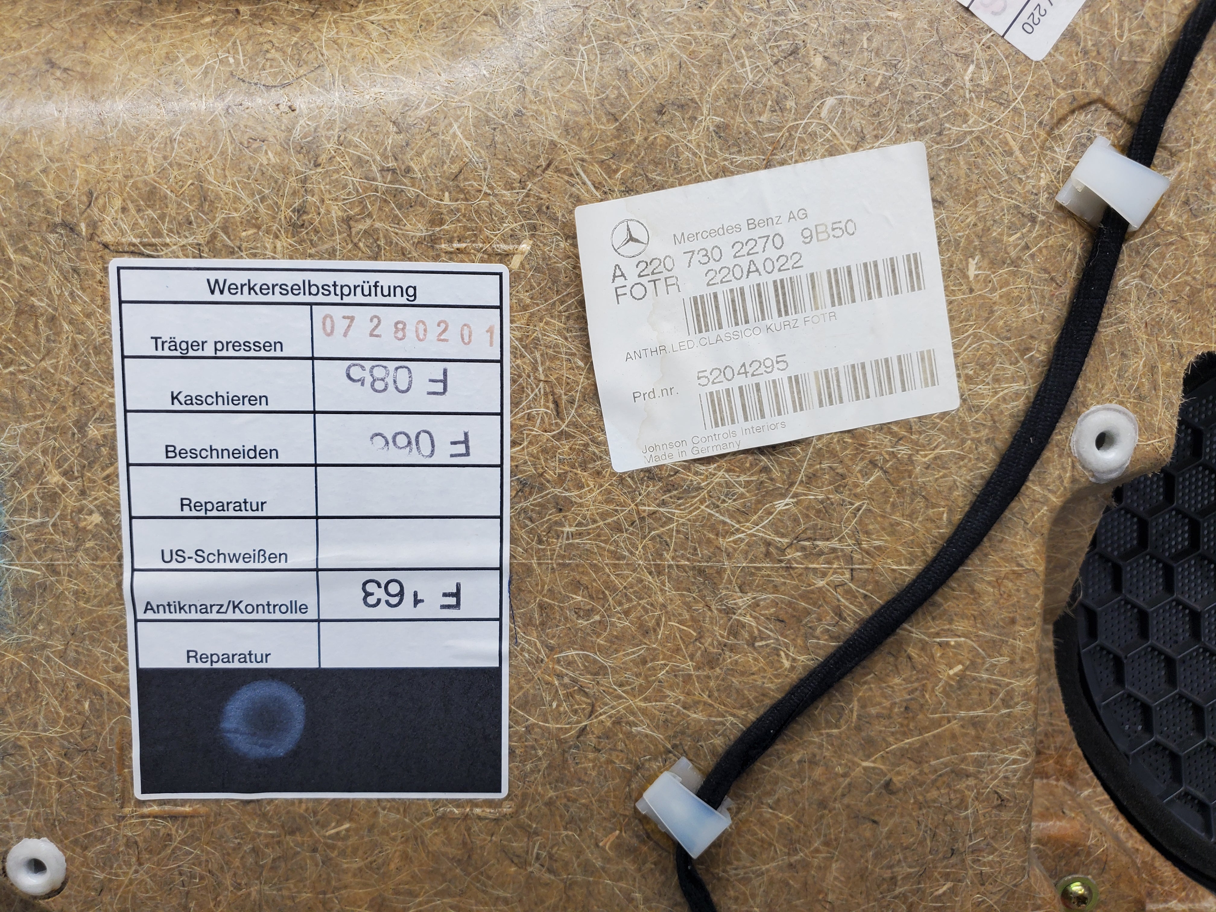 1572 Mercedes-Benz W220 S430 Rear Right Door Card 2207302270