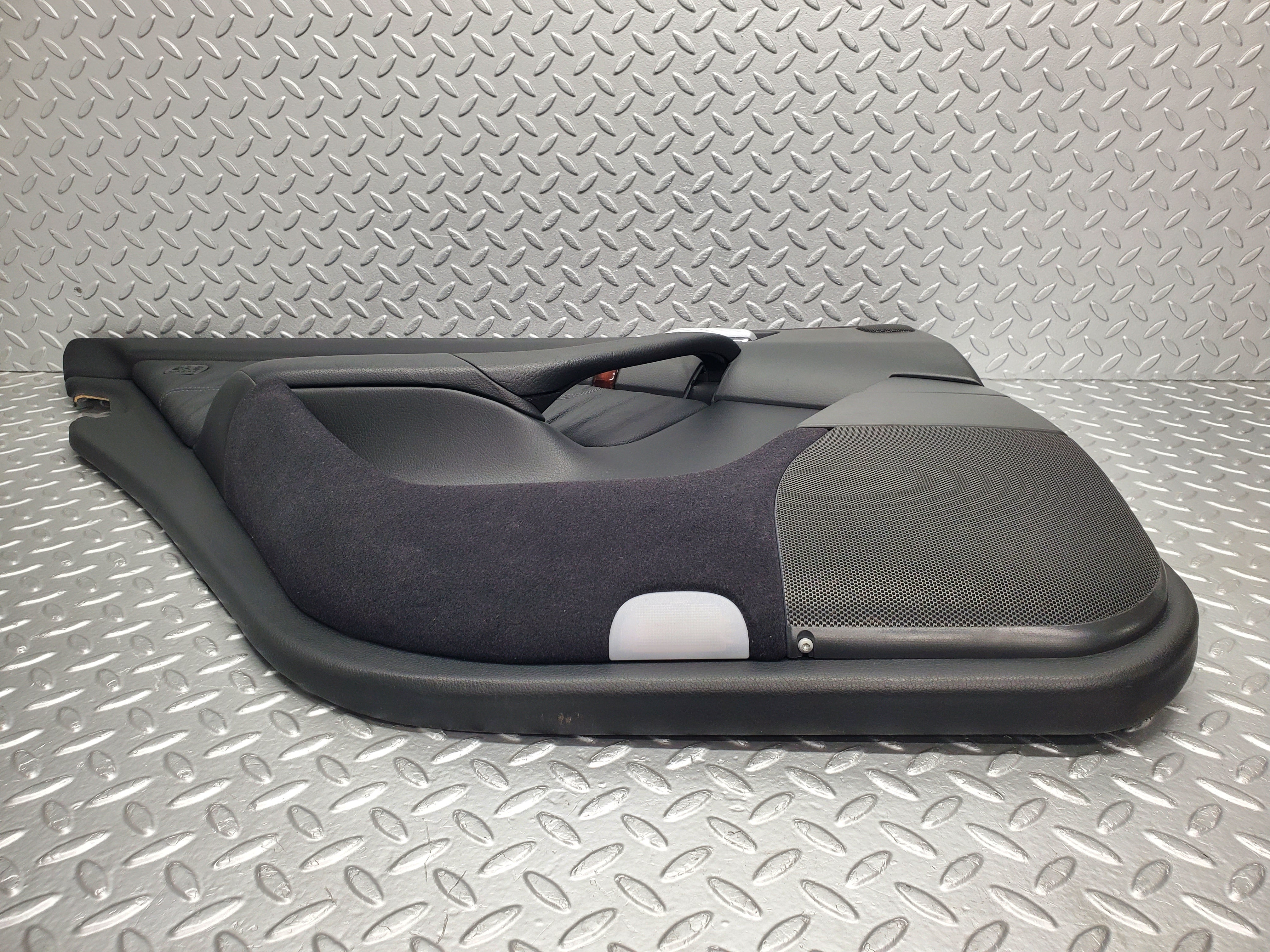 1573 Mercedes-Benz W220 S430 Rear Left Door Card 2207302170