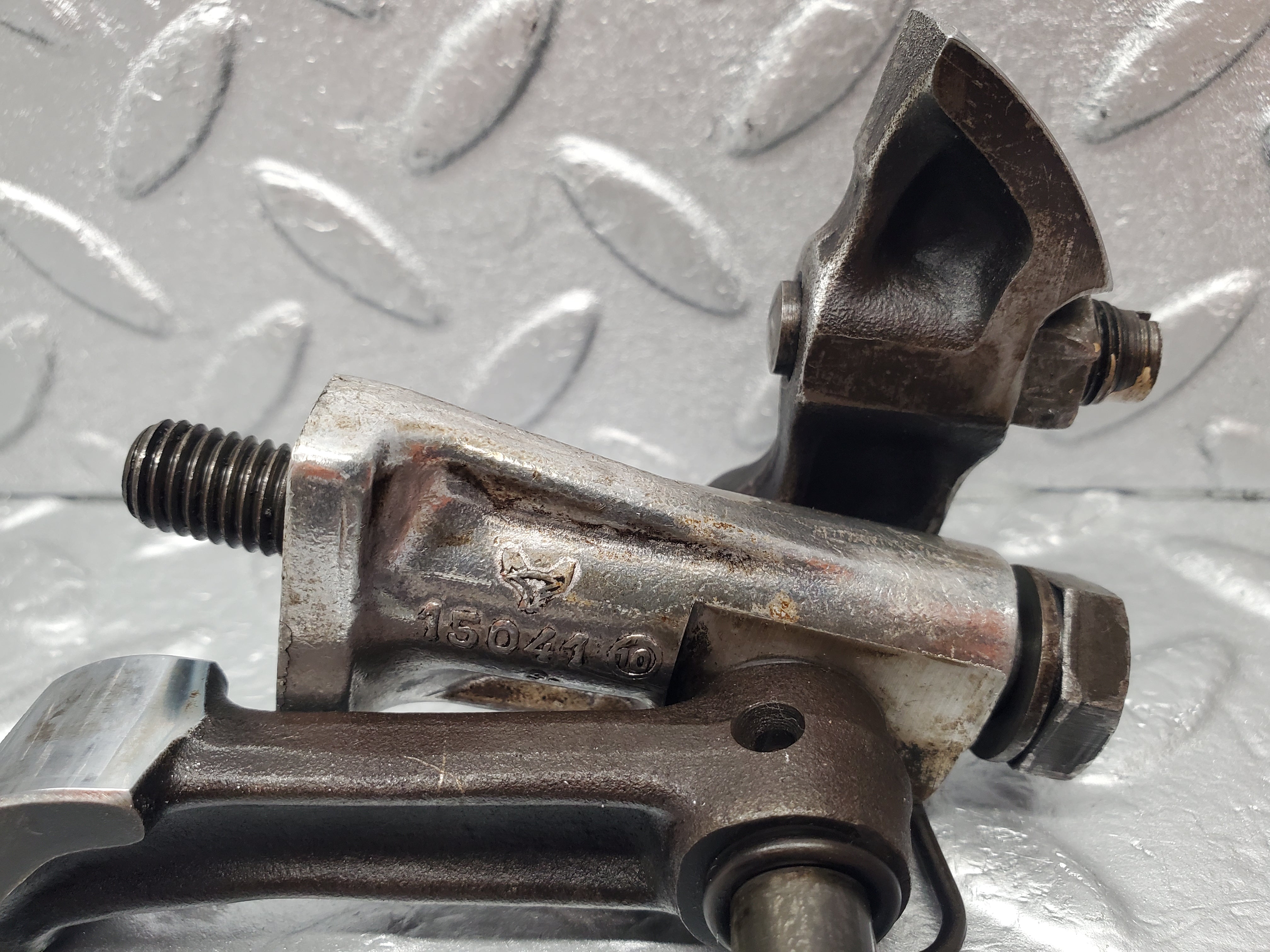 1728 Mercedes-Benz W105 219 Ponton Rocker Arms