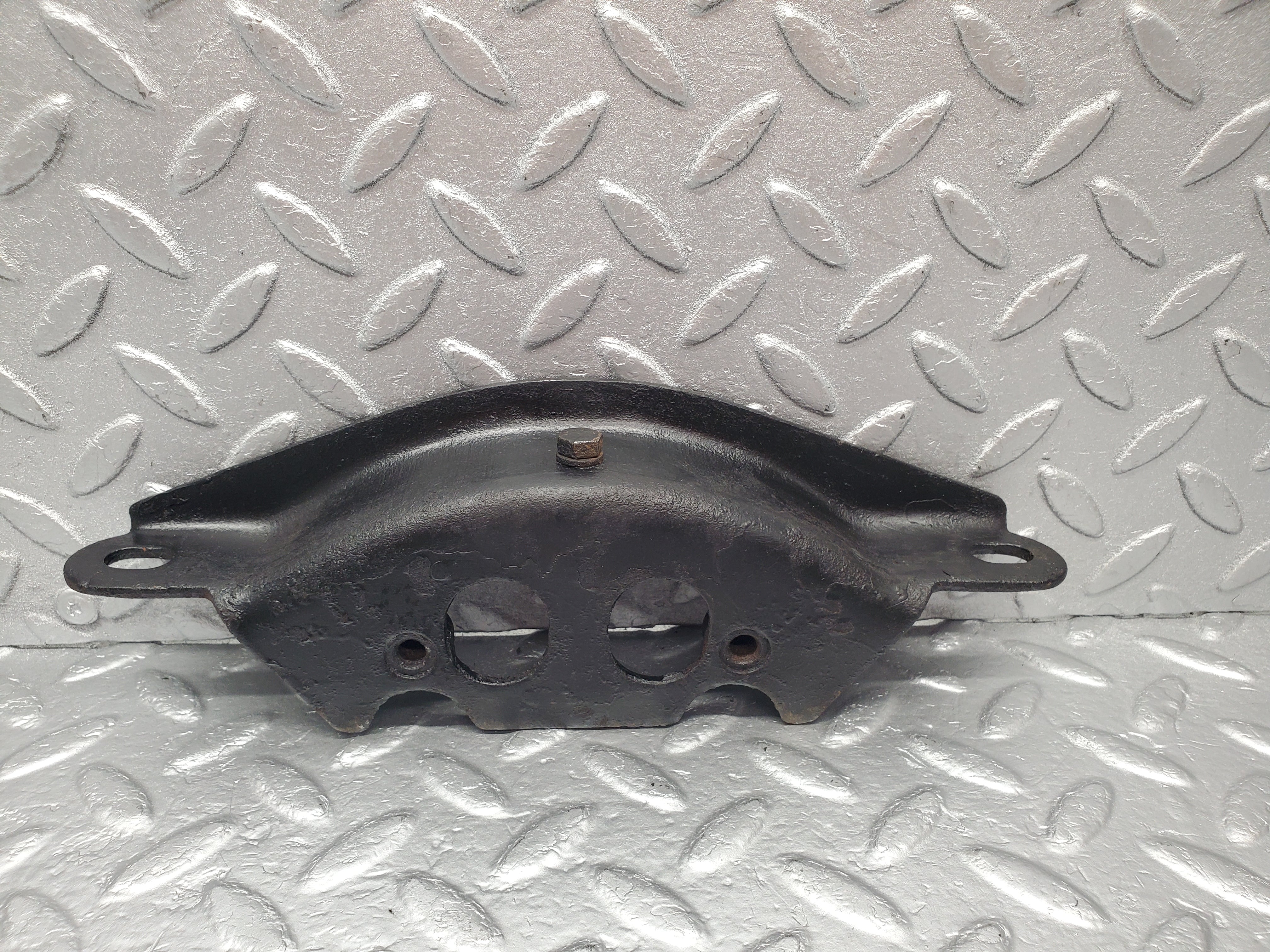 1735 Mercedes-Benz W105 219 Ponton Gearbox Mount Bracket