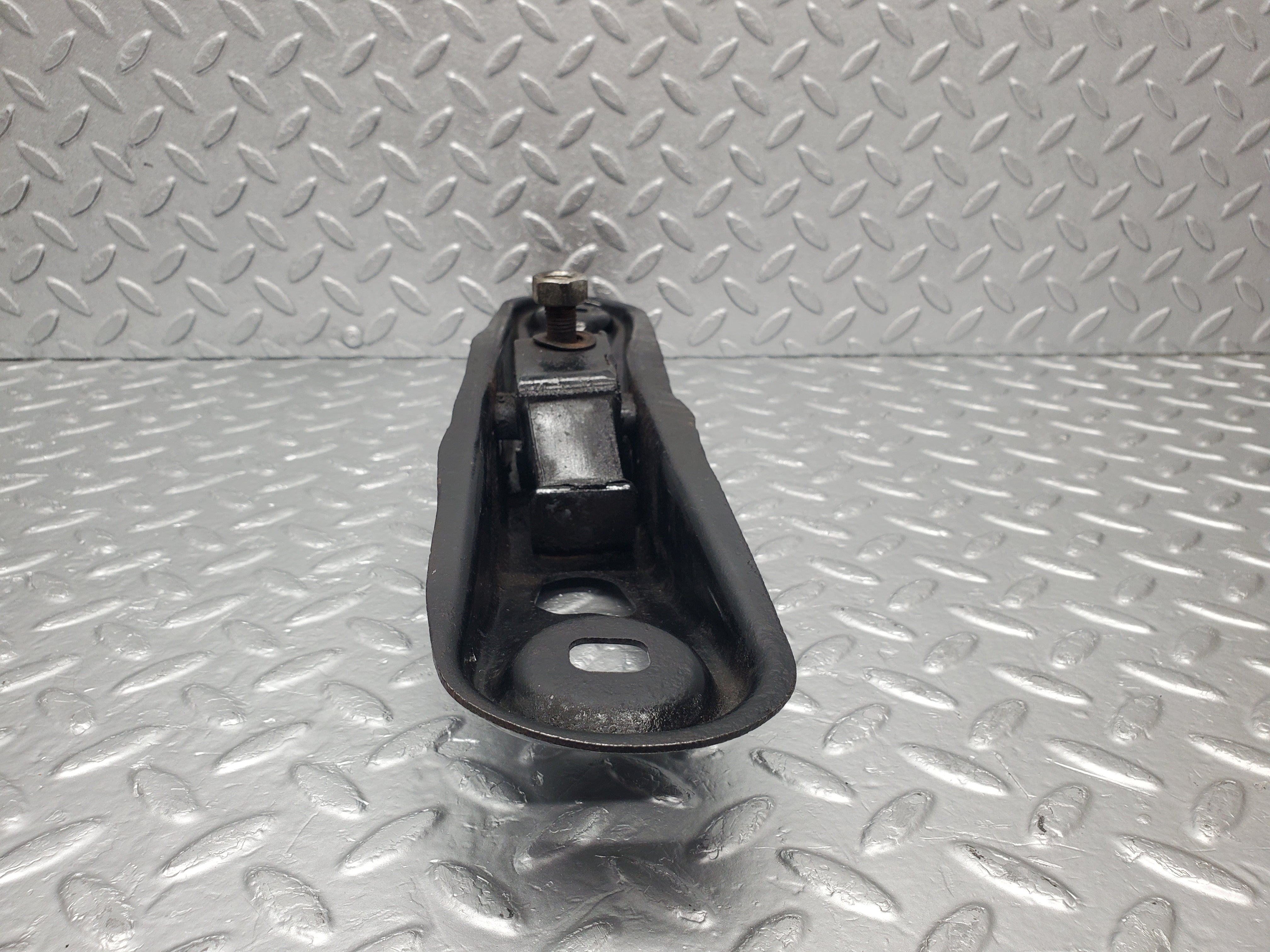 1751 Mercedes-Benz W123 230E Gearbox Mount Bracket