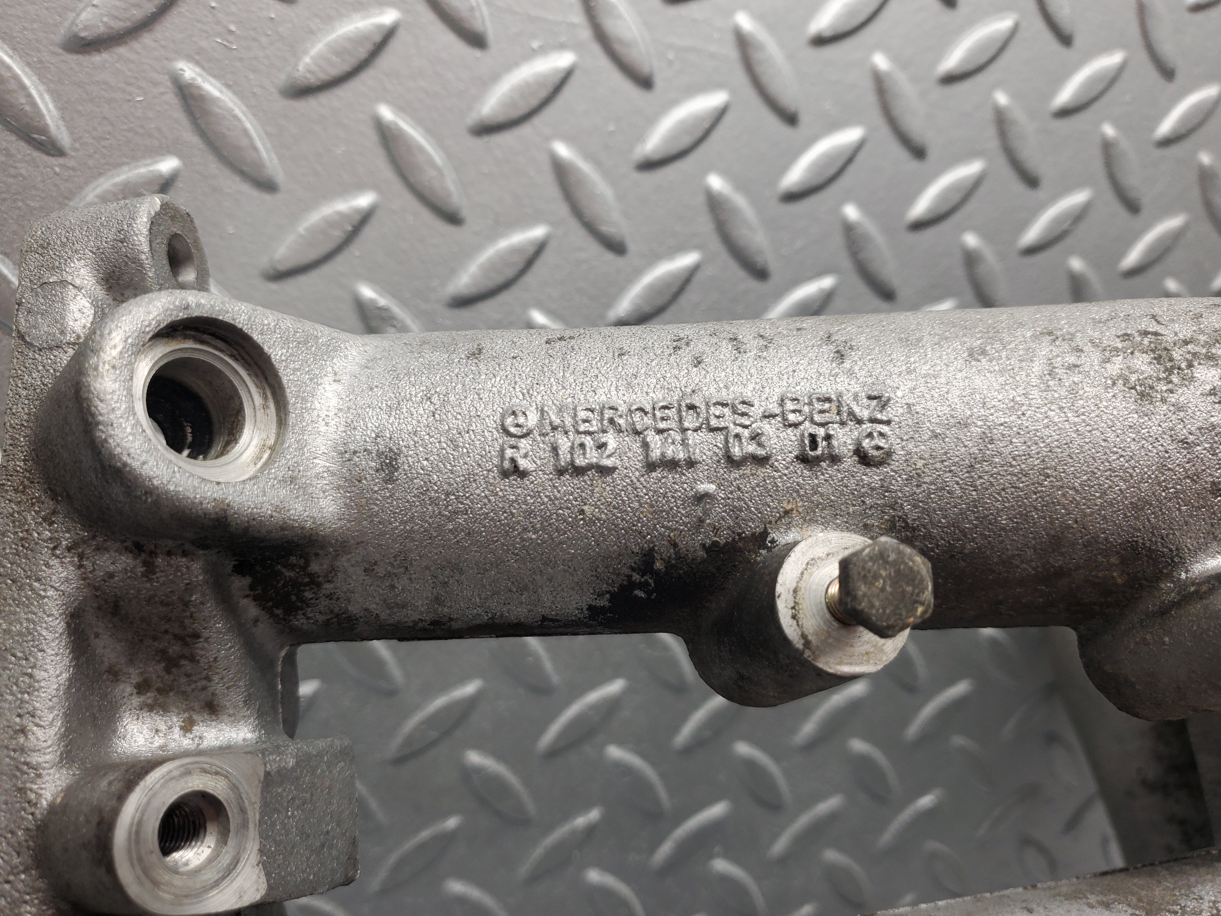 1760 Mercedes-Benz W123 230E Intake Manifold 1021411190