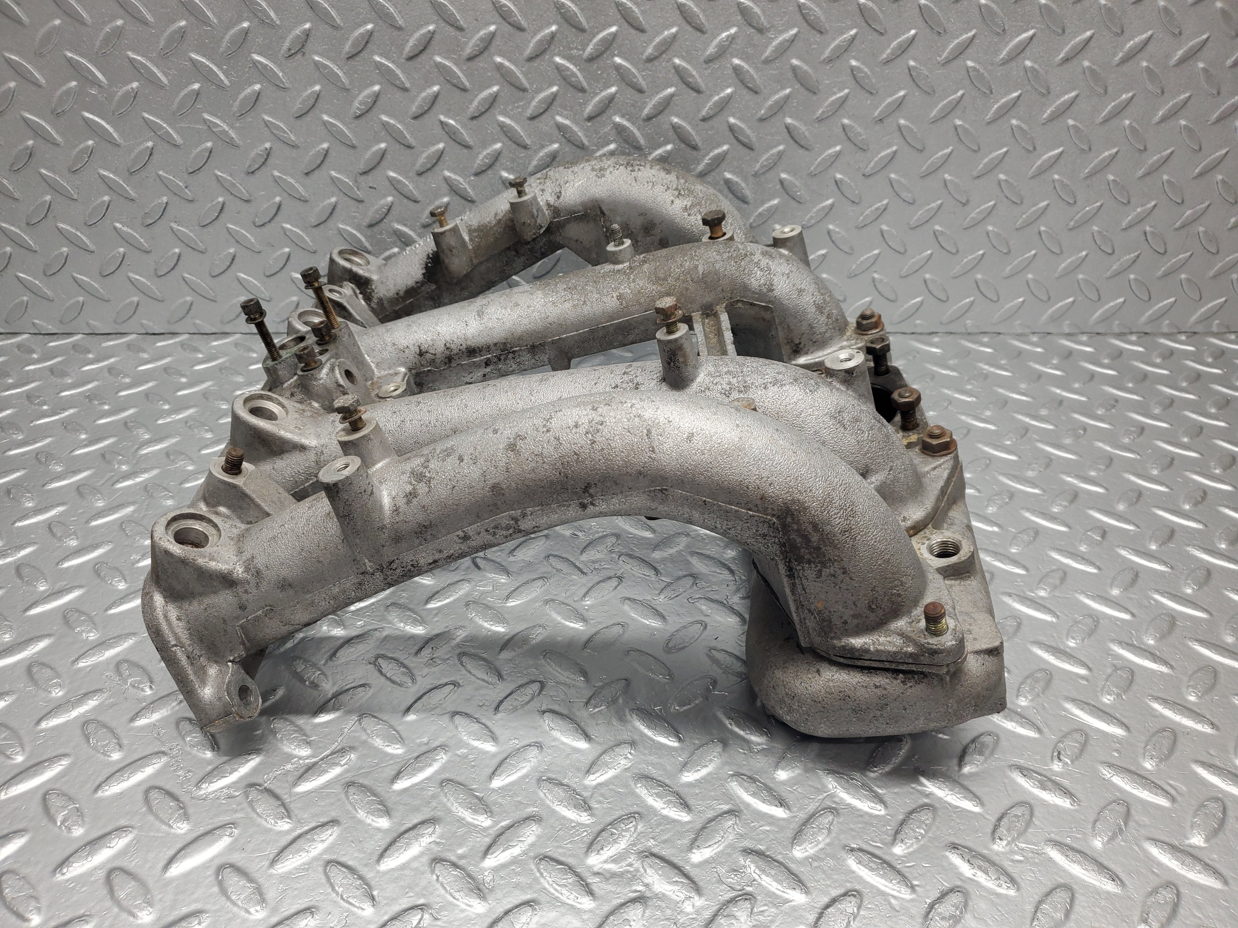 1760 Mercedes-Benz W123 230E Intake Manifold 1021411190