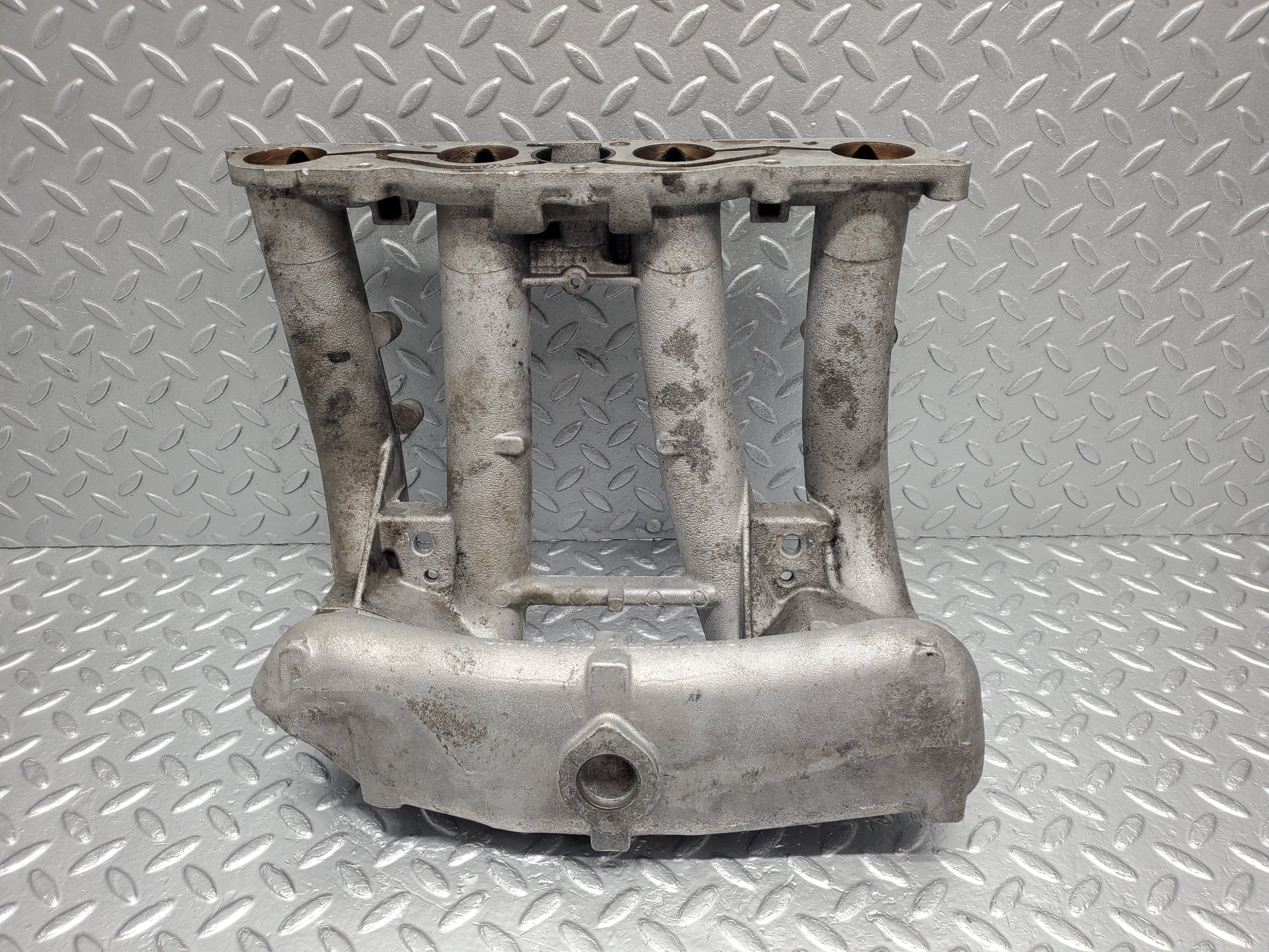 1760 Mercedes-Benz W123 230E Intake Manifold 1021411190