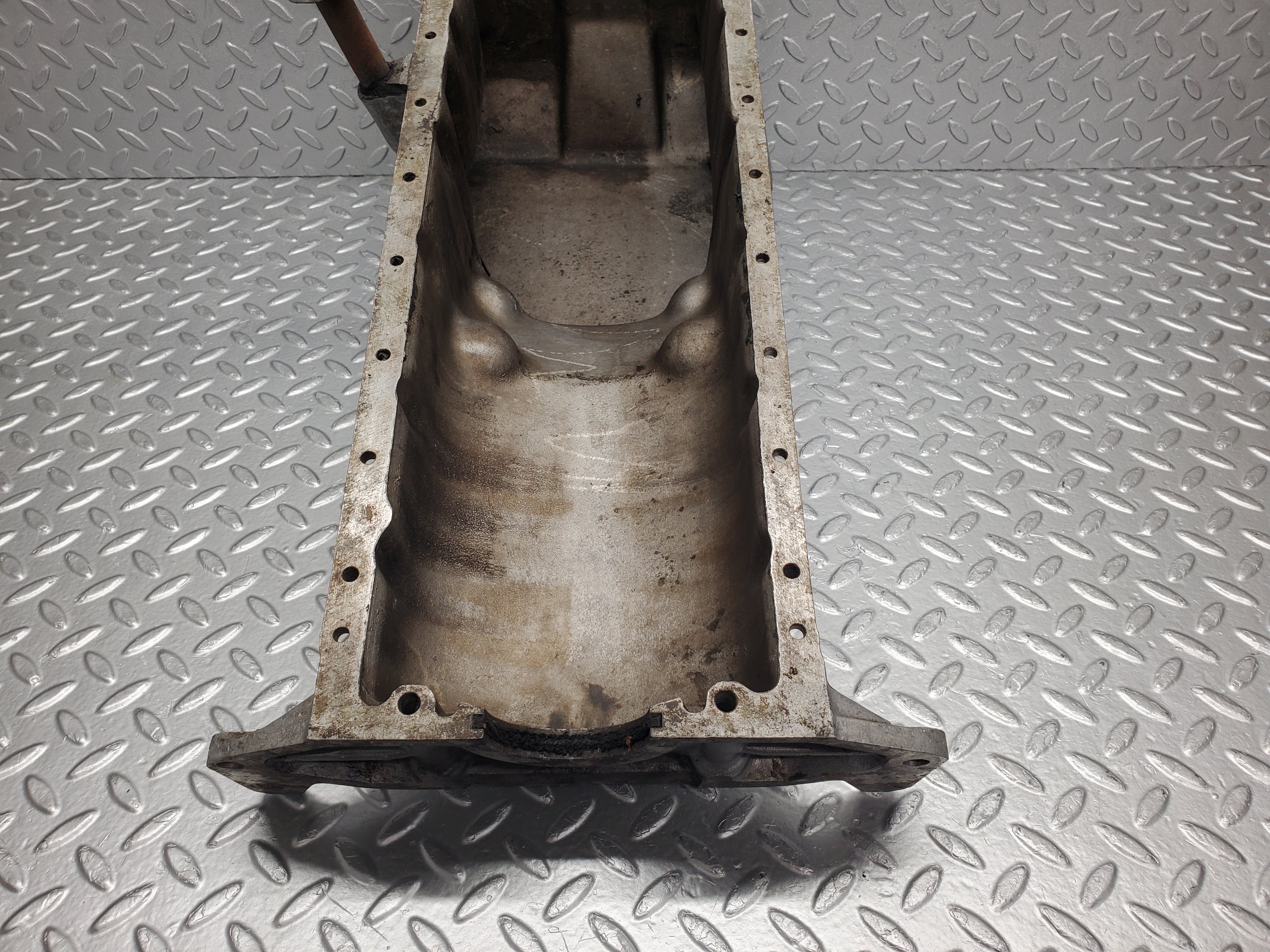 1750 Mercedes-Benz W105 219 Ponton Oil Pan Oil Sump 1270100513