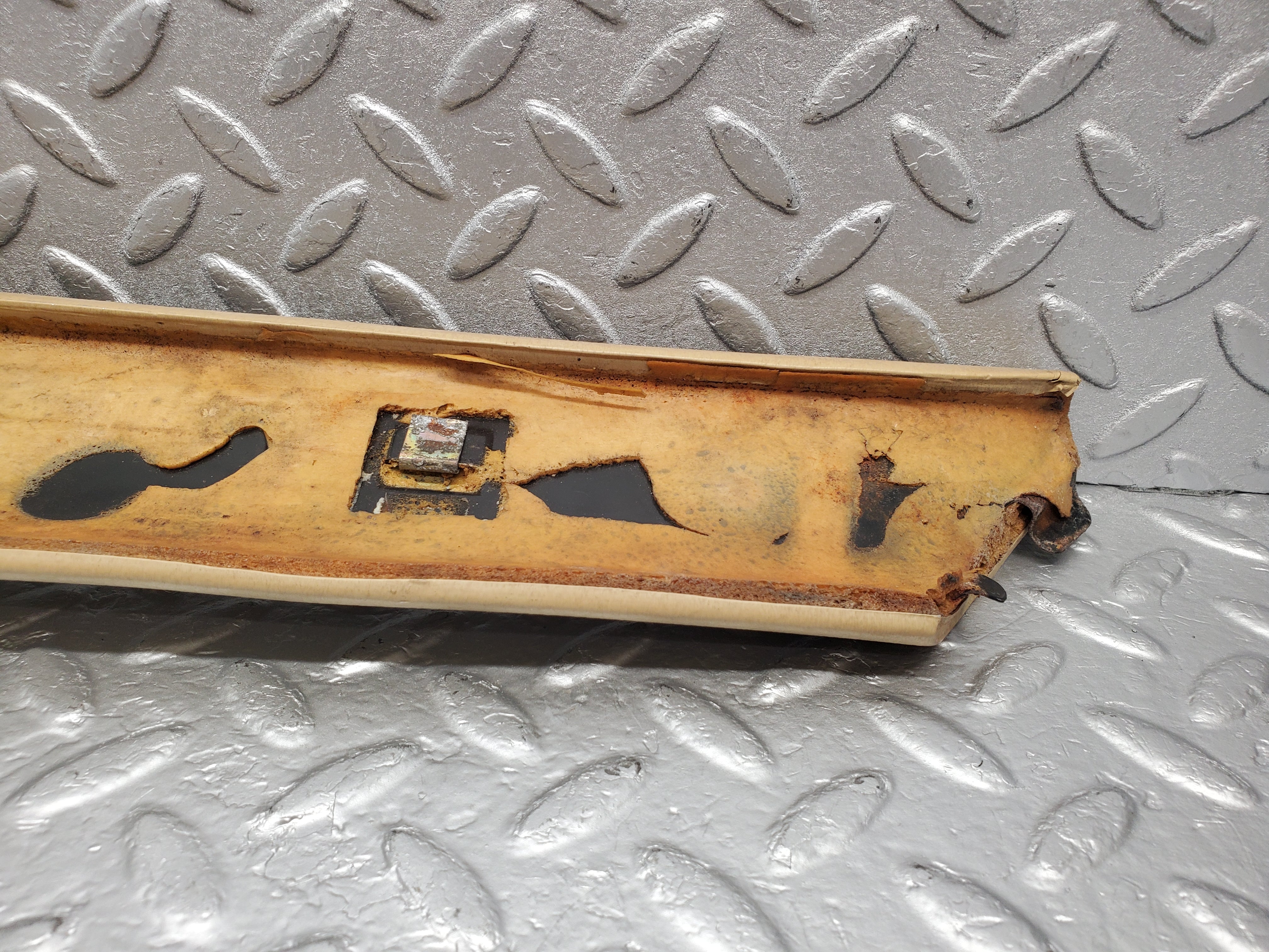 1784 Mercedes-Benz W116 350SE A Pillar Cover Right Side 1166700251