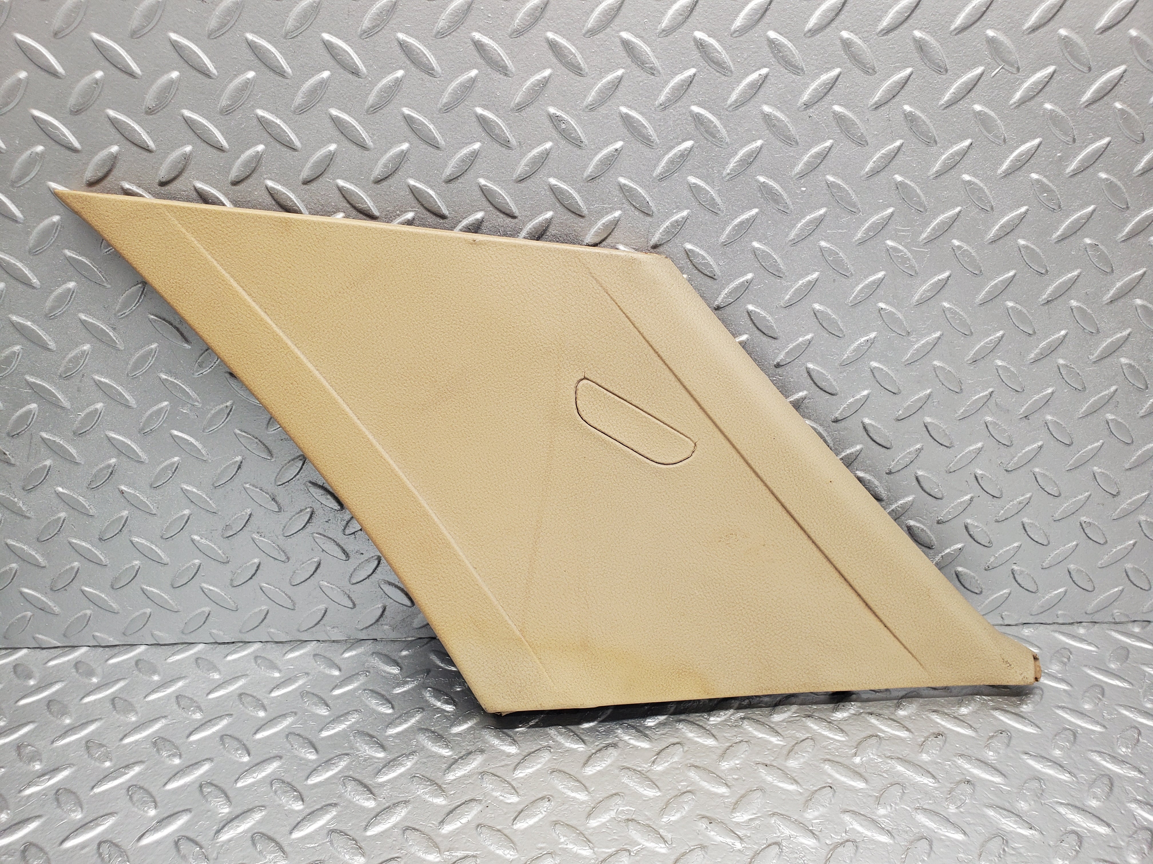 1786 Mercedes-Benz W116 350SE C Pillar Panel Trim Right