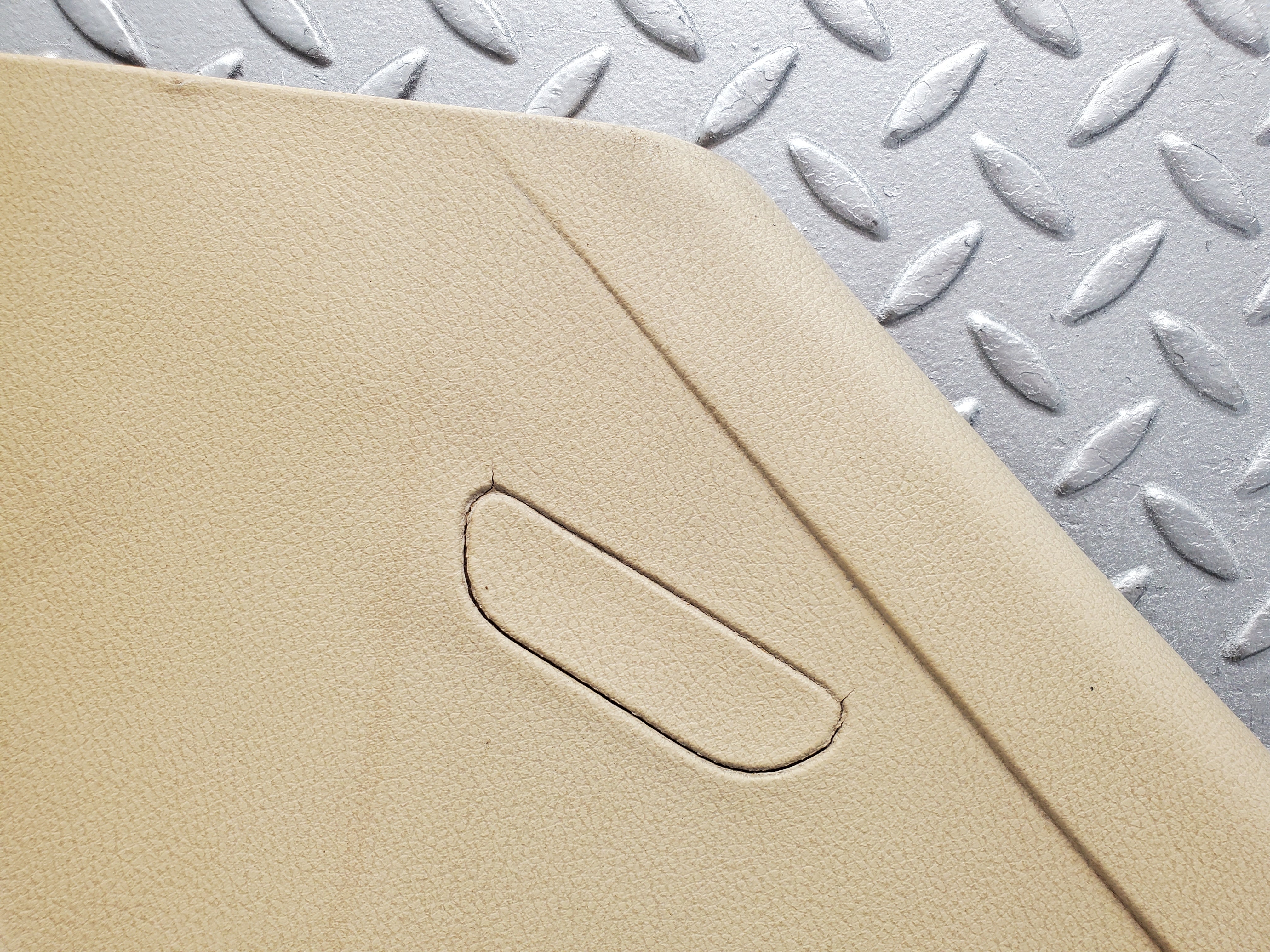 1786 Mercedes-Benz W116 350SE C Pillar Panel Trim Right