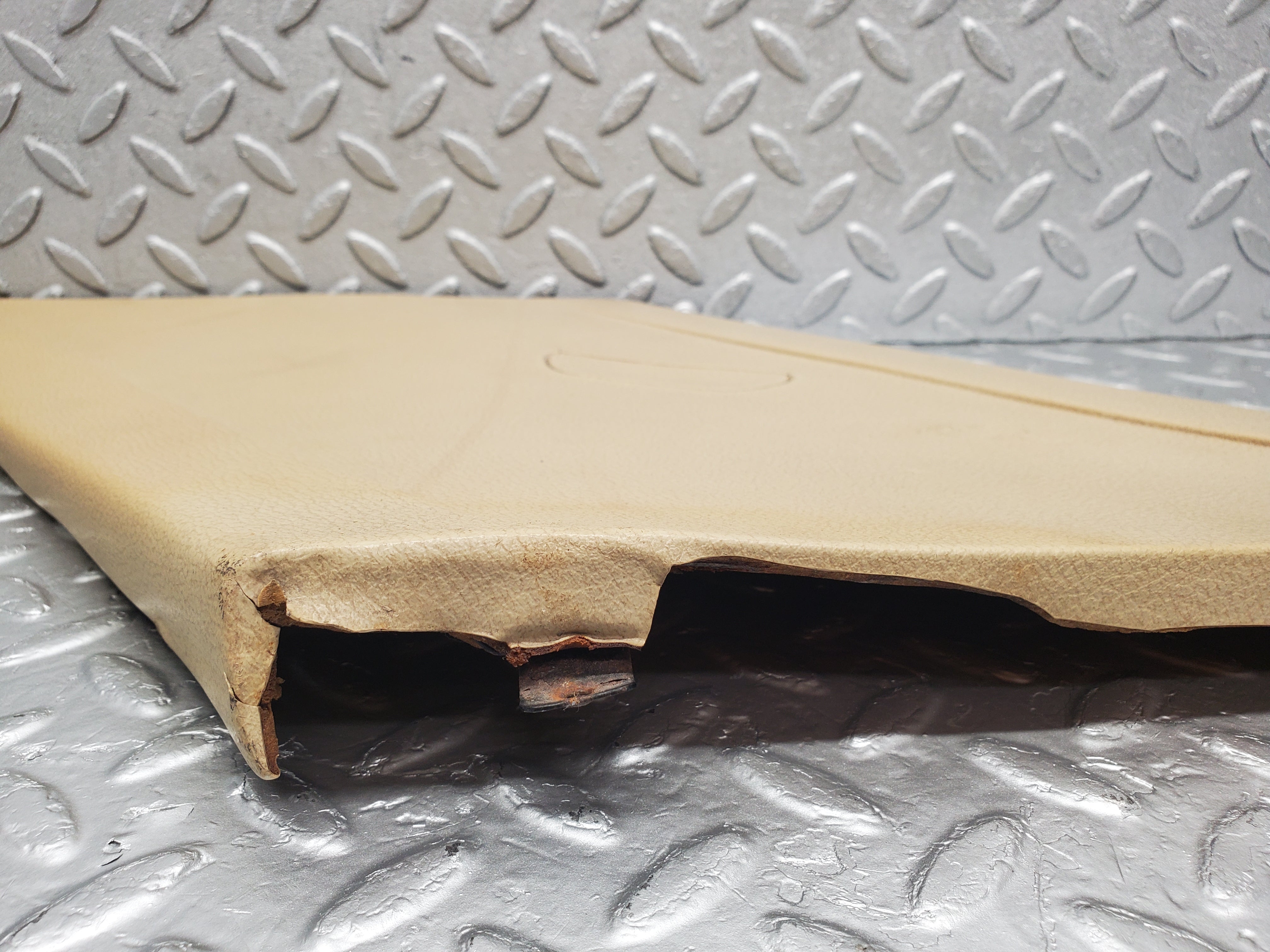 1786 Mercedes-Benz W116 350SE C Pillar Panel Trim Right