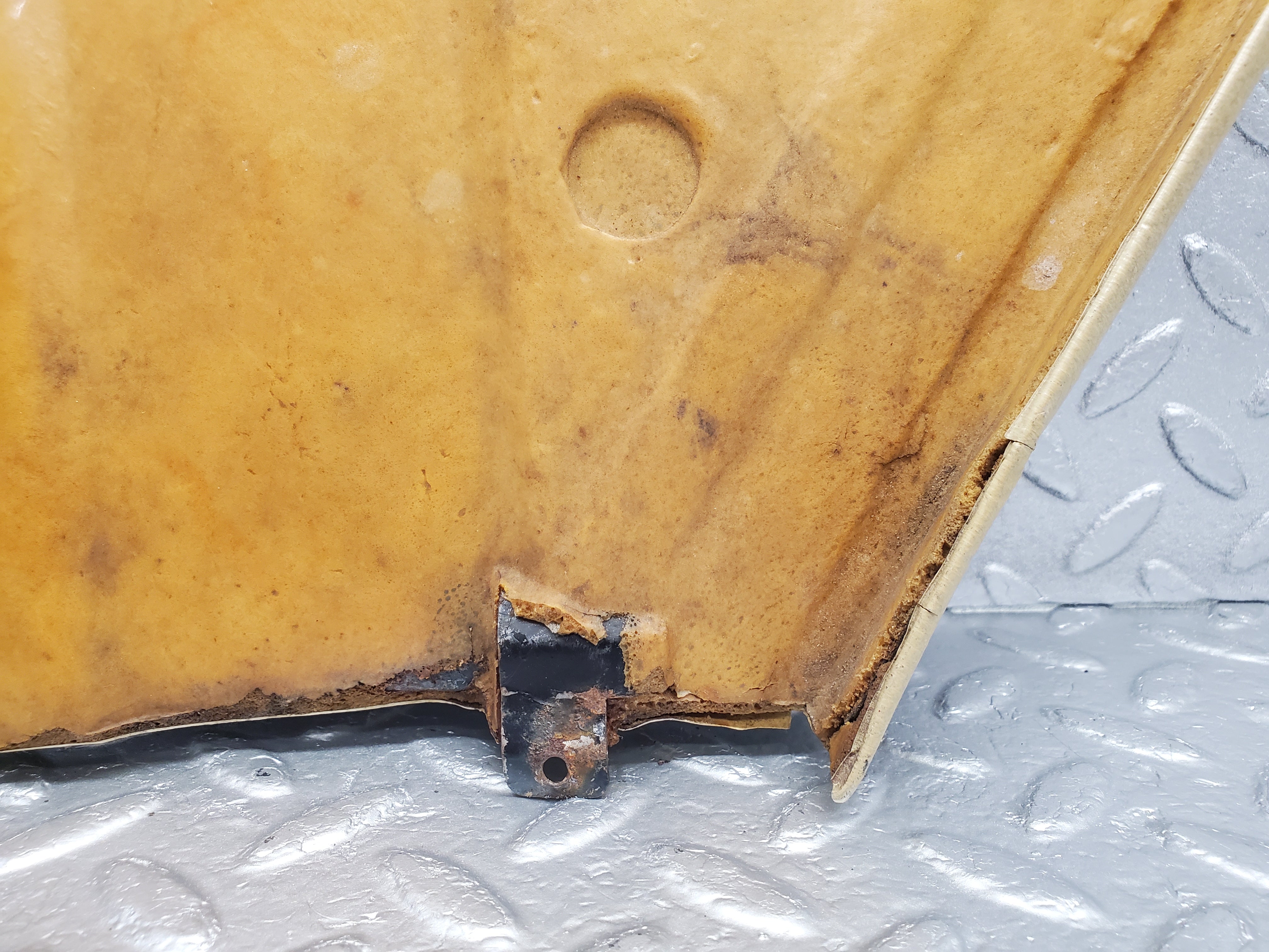 1786 Mercedes-Benz W116 350SE C Pillar Panel Trim Right