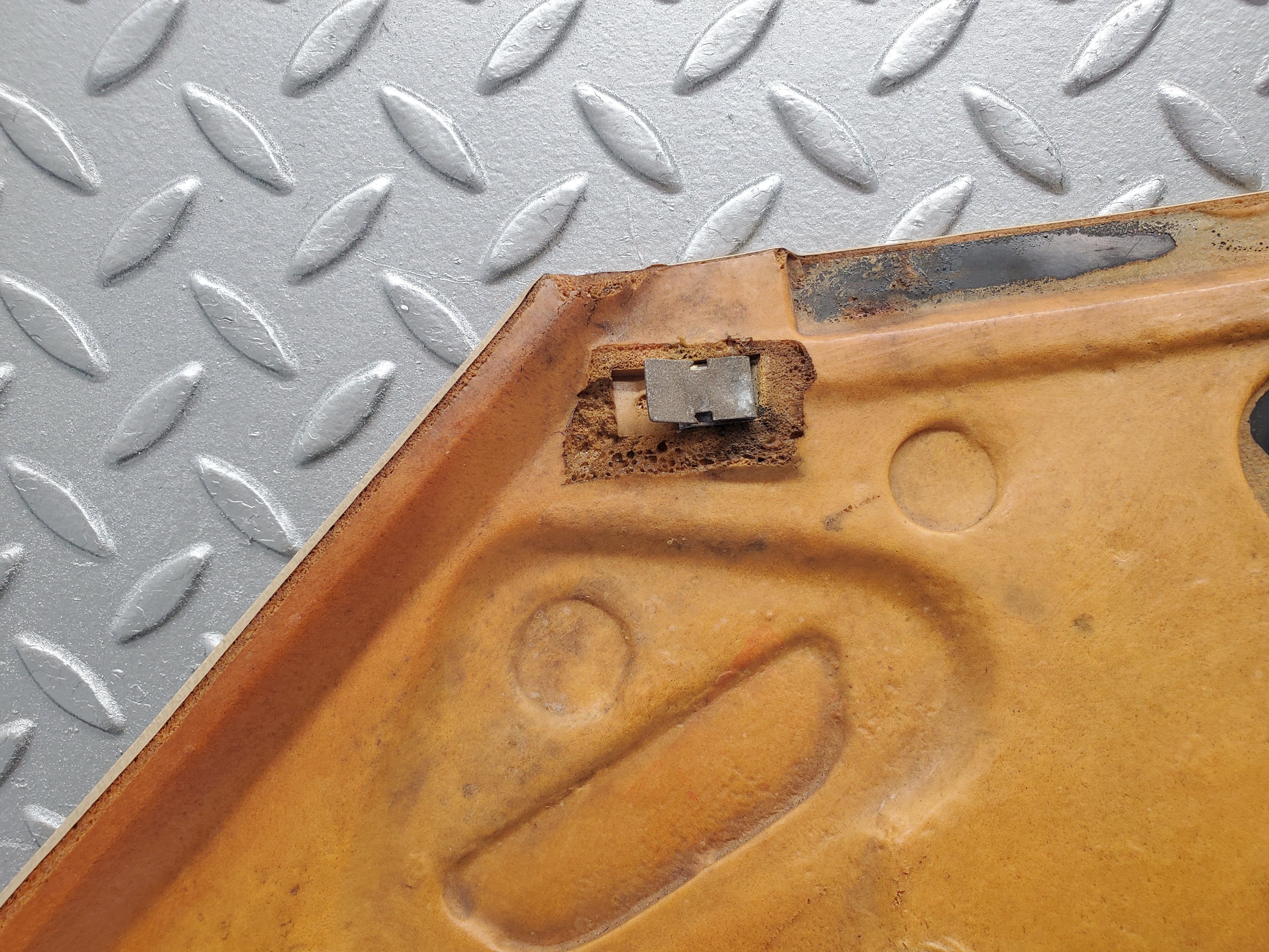 1786 Mercedes-Benz W116 350SE C Pillar Panel Trim Right