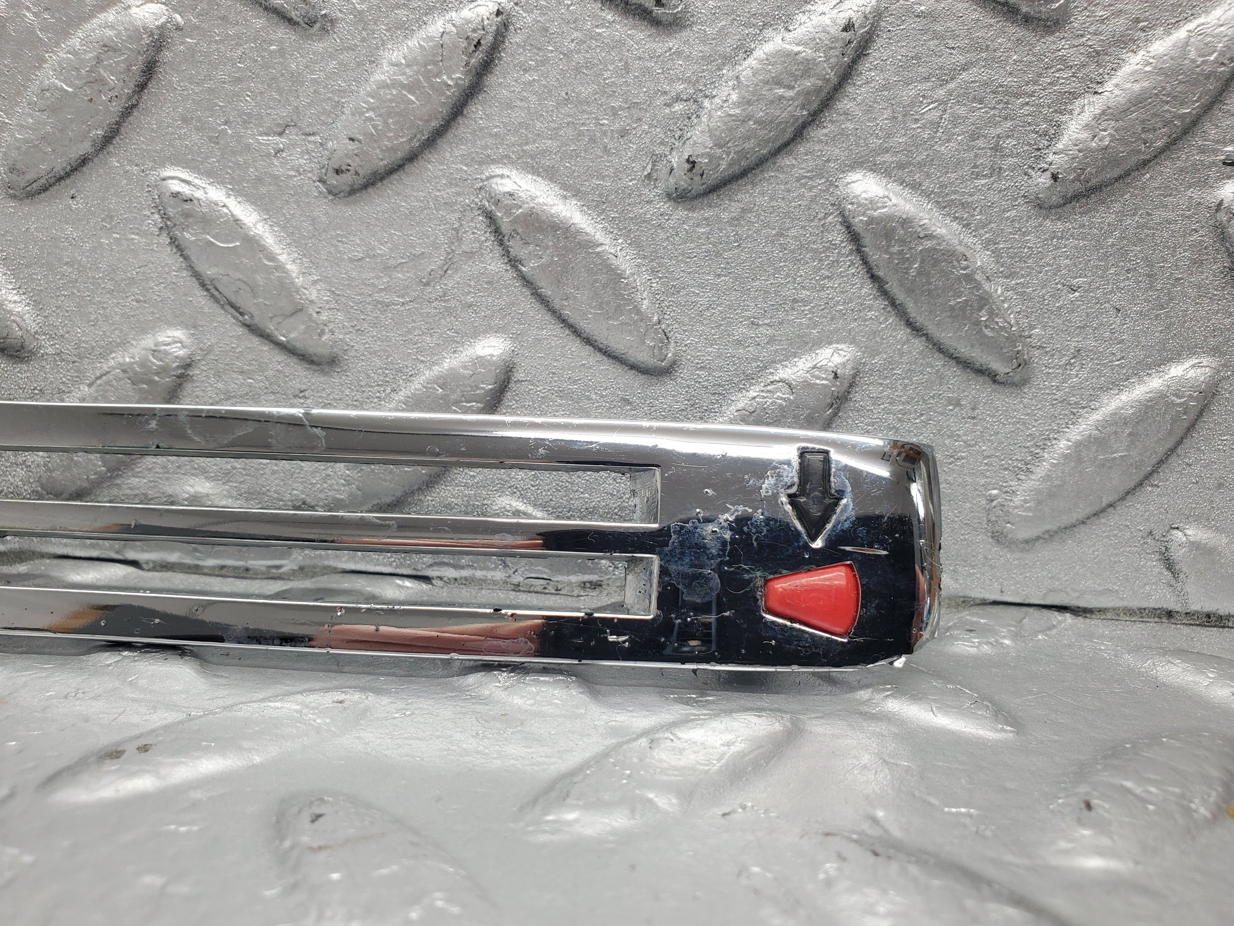 1789 Mercedes-Benz W108 280SE Dash Centre Heater Control Chrome