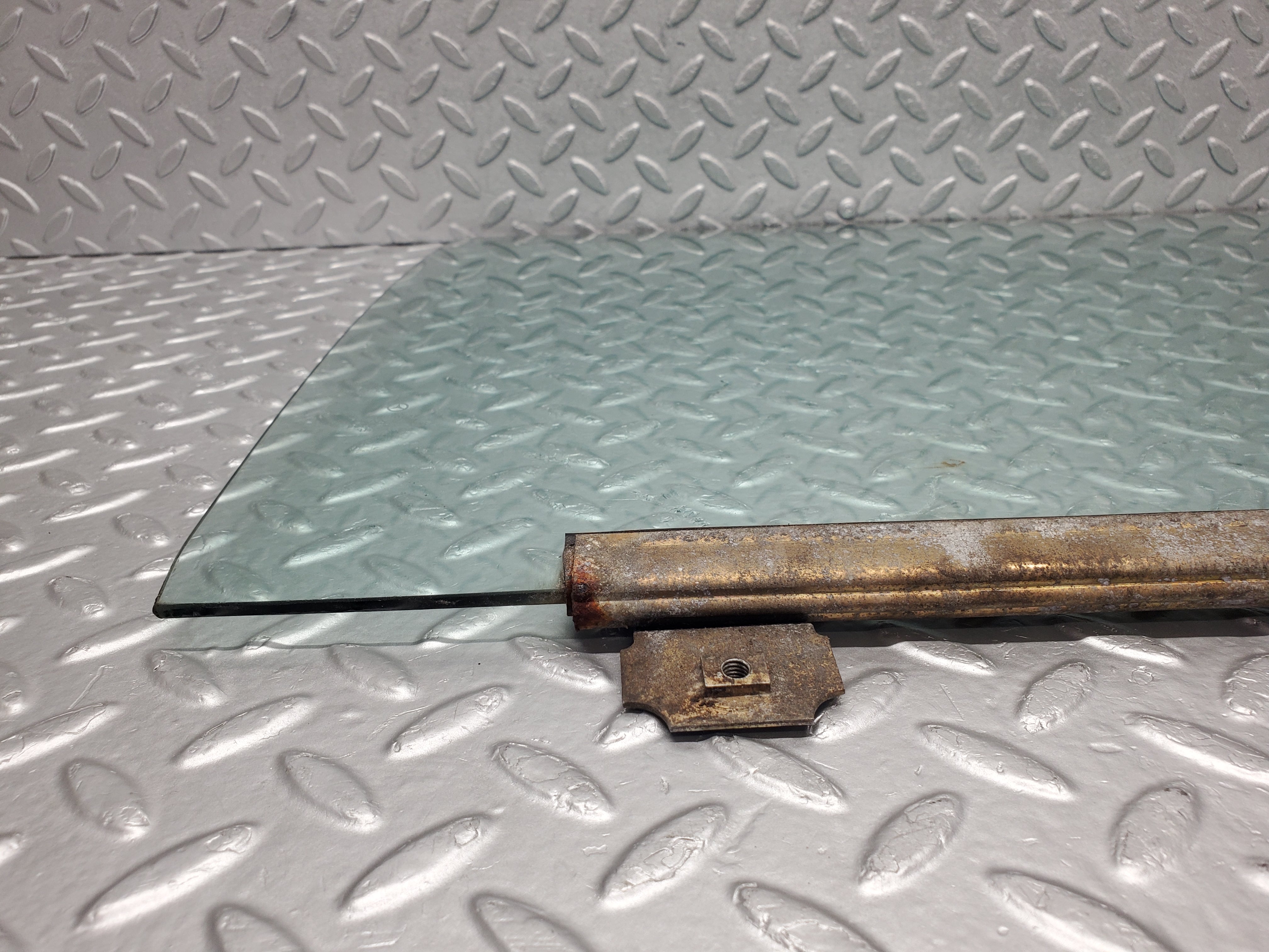 1799 Mercedes-Benz W116 350SE Rear Right Door Window Glass