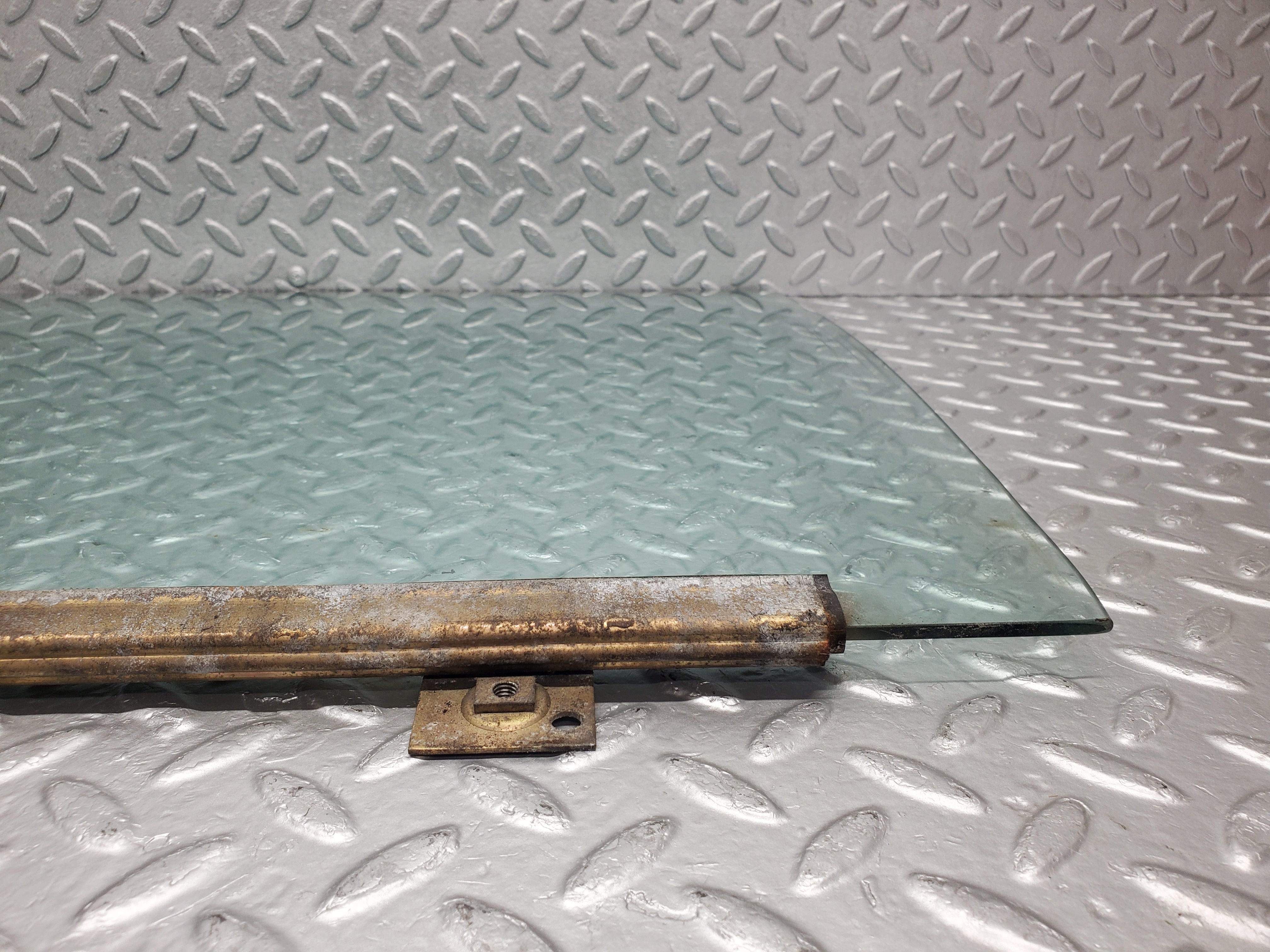 1799 Mercedes-Benz W116 350SE Rear Right Door Window Glass