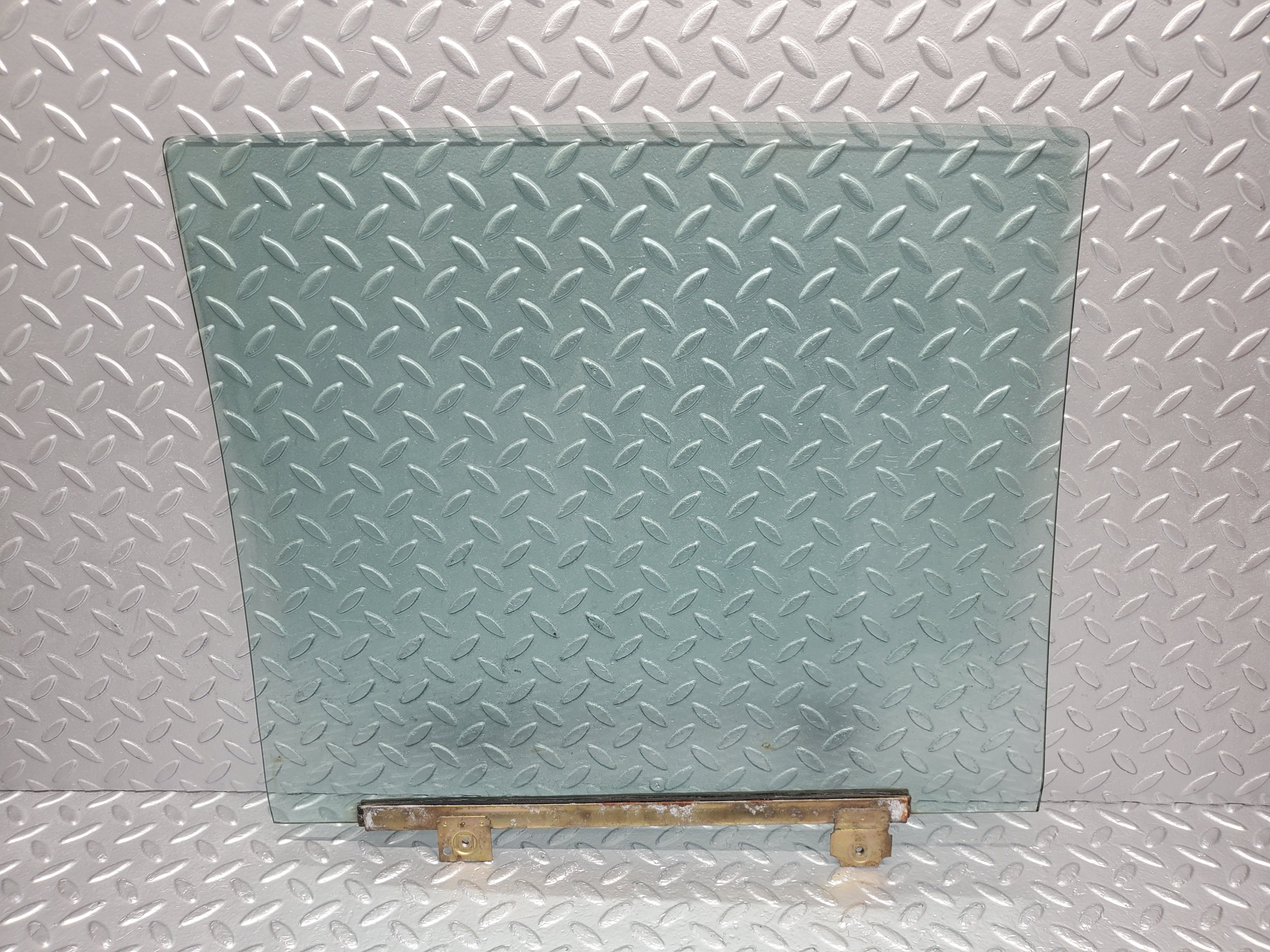 1799 Mercedes-Benz W116 350SE Rear Right Door Window Glass