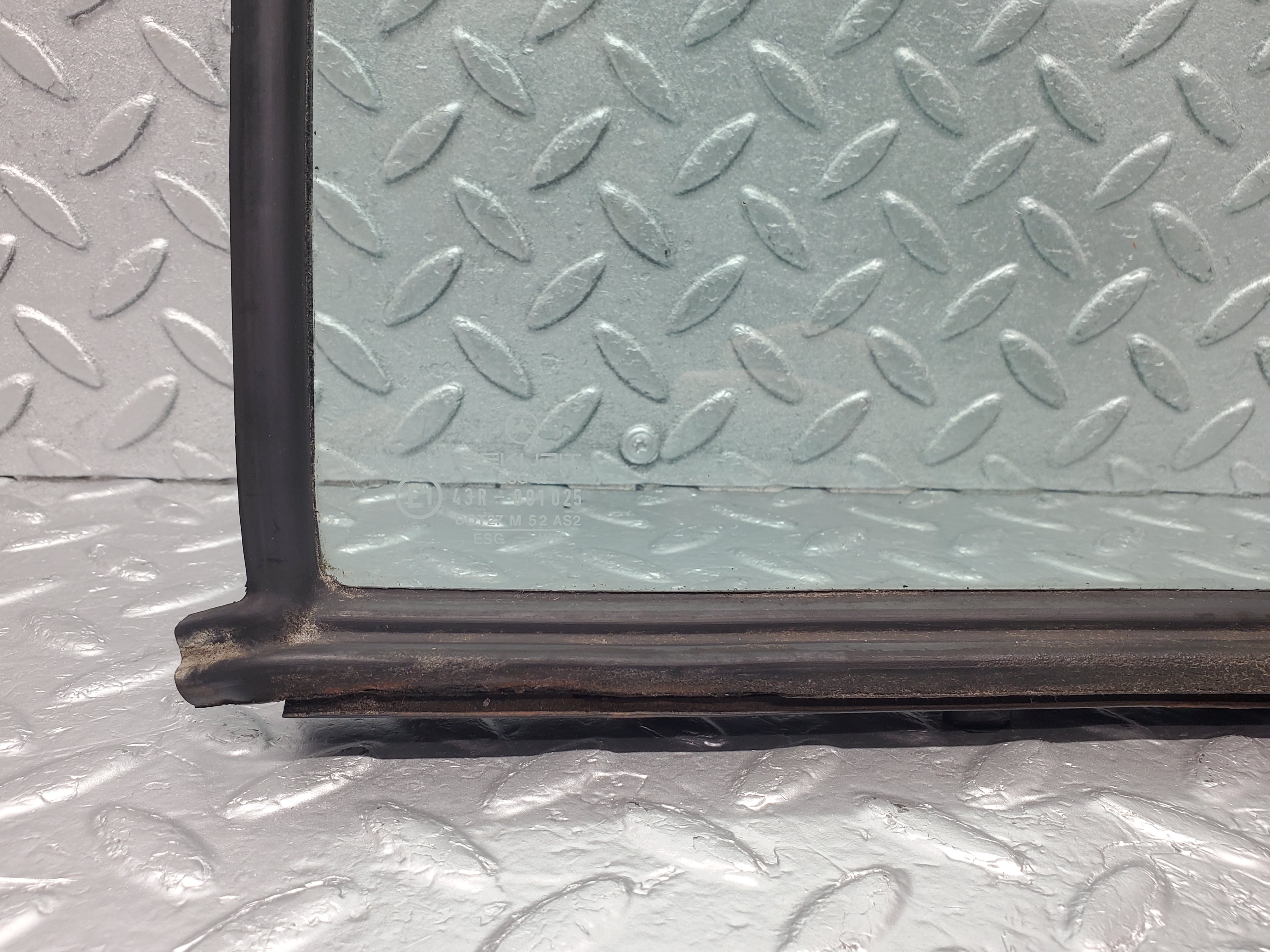 1803 Mercedes-Benz W116 350SE Rear Left Quarter Window Glass