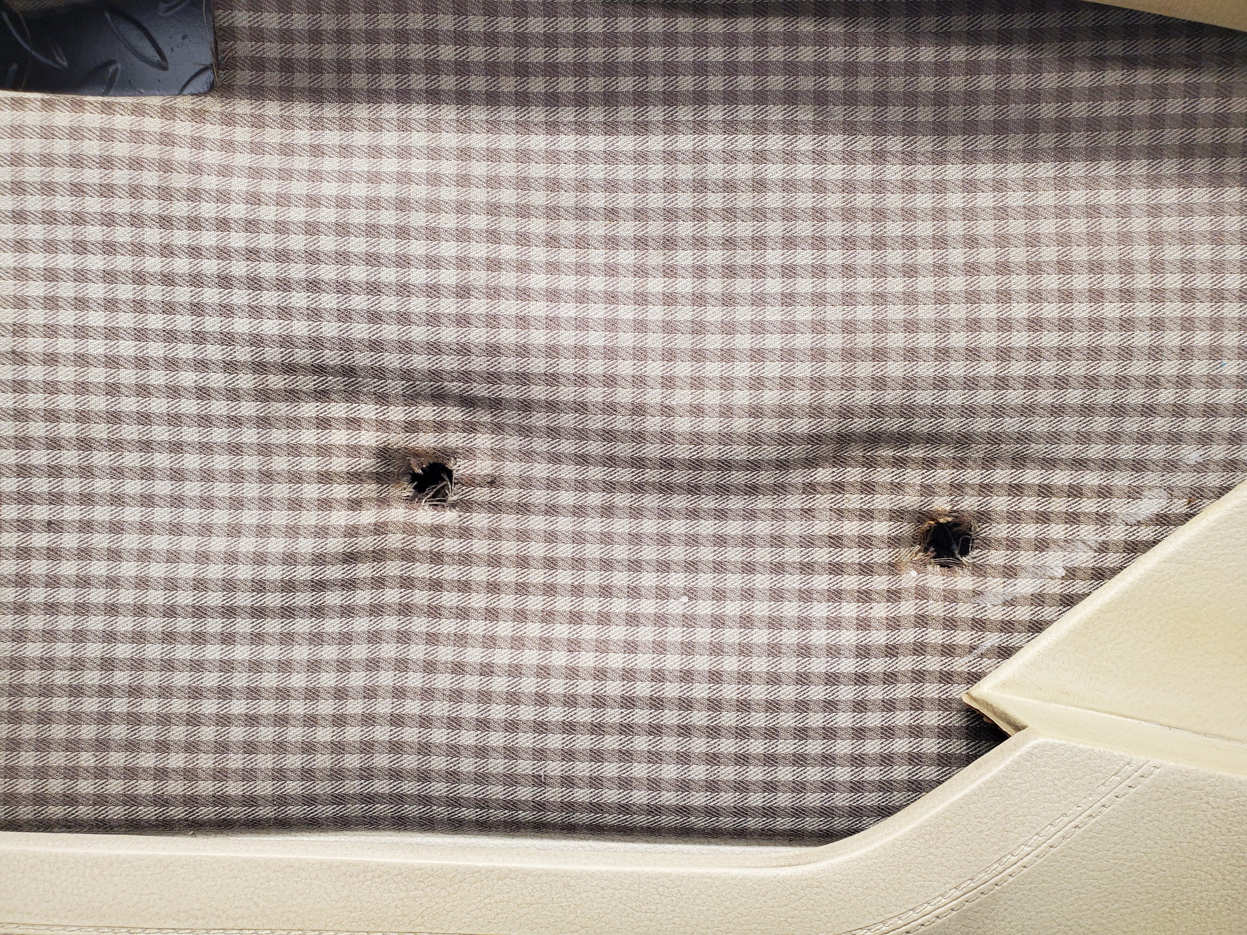 1814 Mercedes-Benz W116 350SE Front Right Door Card Beige