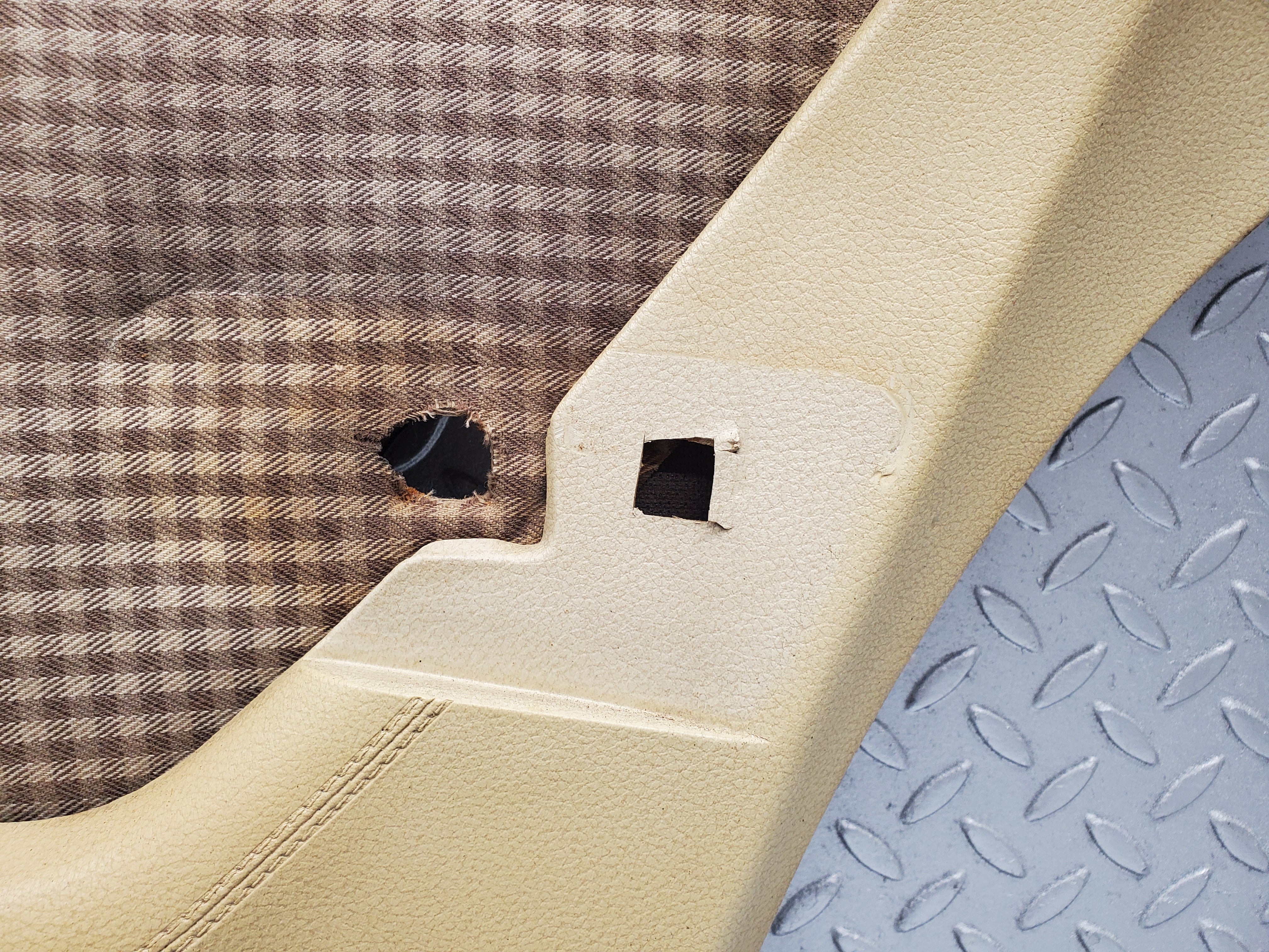 1815 Mercedes-Benz W116 350SE Rear Right Door Card Beige