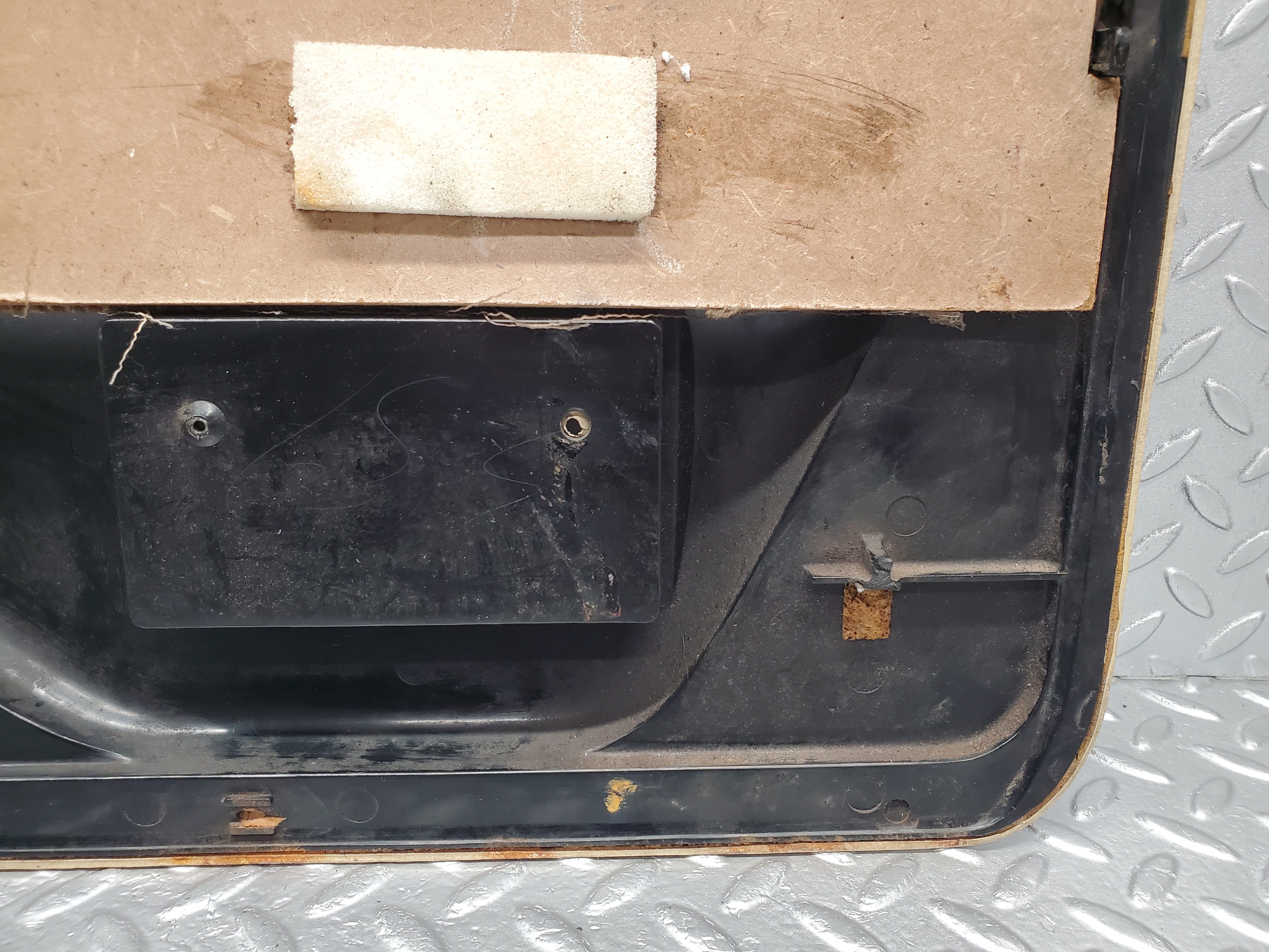 1815 Mercedes-Benz W116 350SE Rear Right Door Card Beige