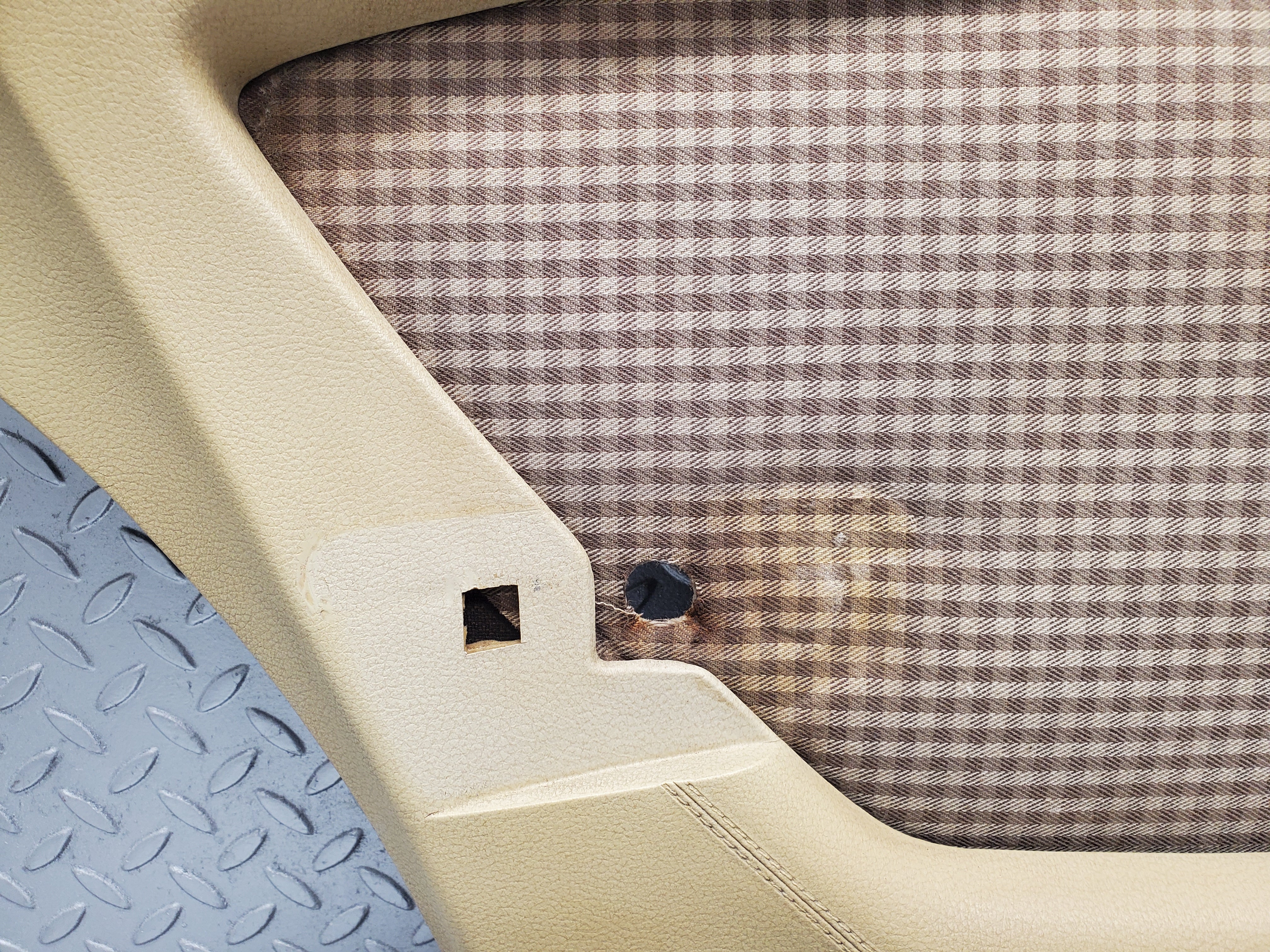 1817 Mercedes-Benz W116 350SE Rear Left Door Card Beige