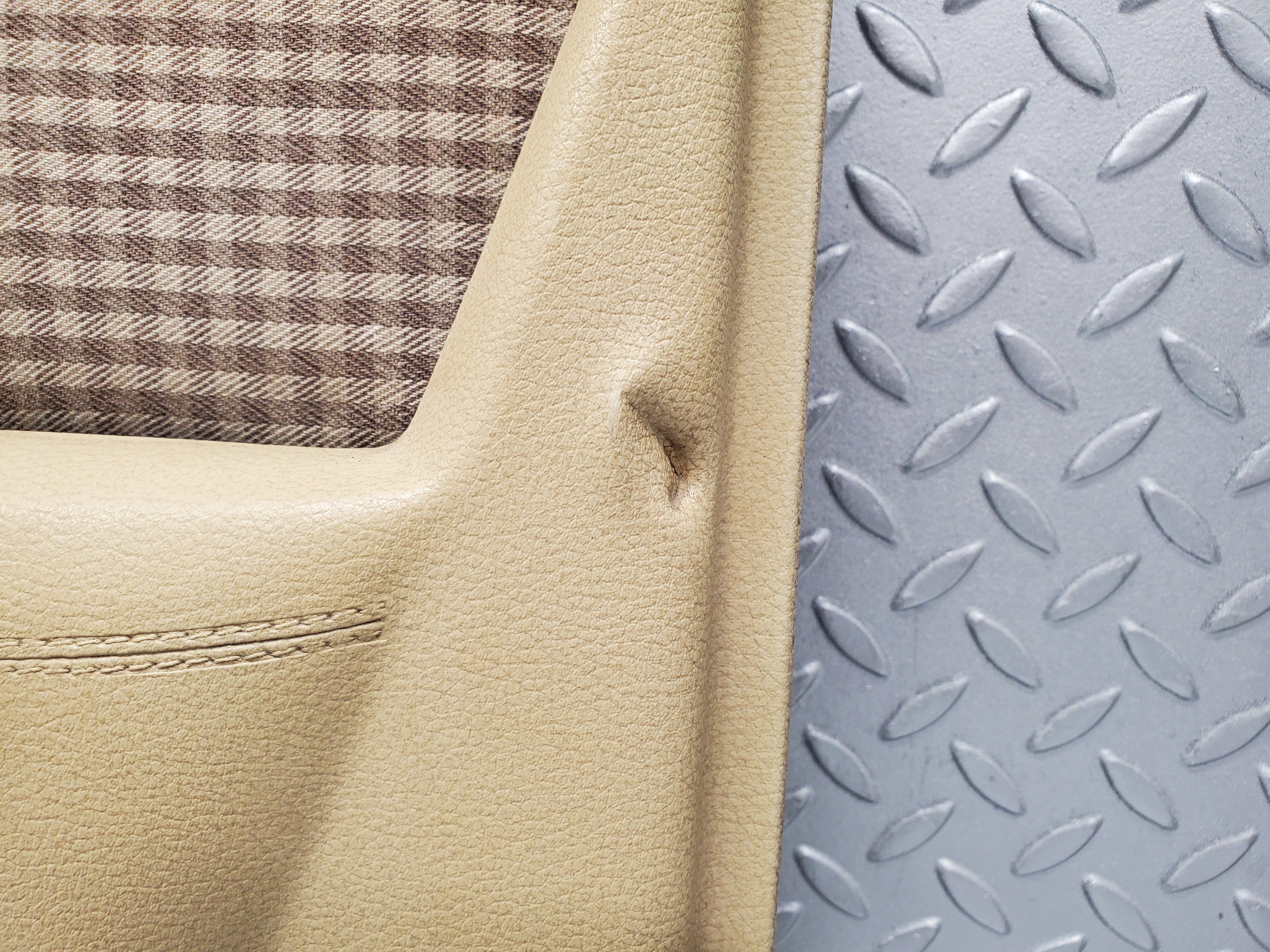 1817 Mercedes-Benz W116 350SE Rear Left Door Card Beige