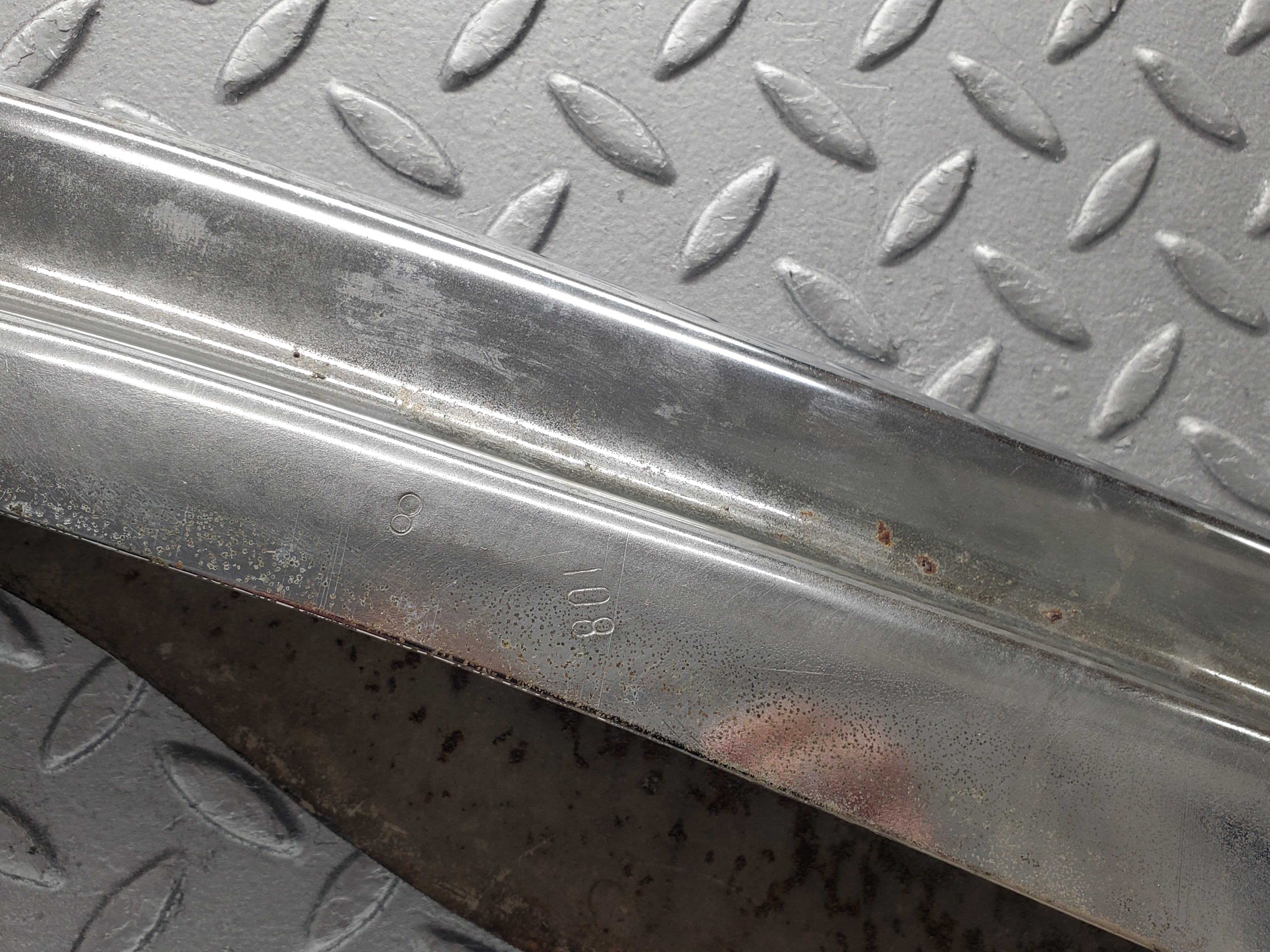 1825 Mercedes-Benz W108 280SE Front Right Upper Bumper Corner