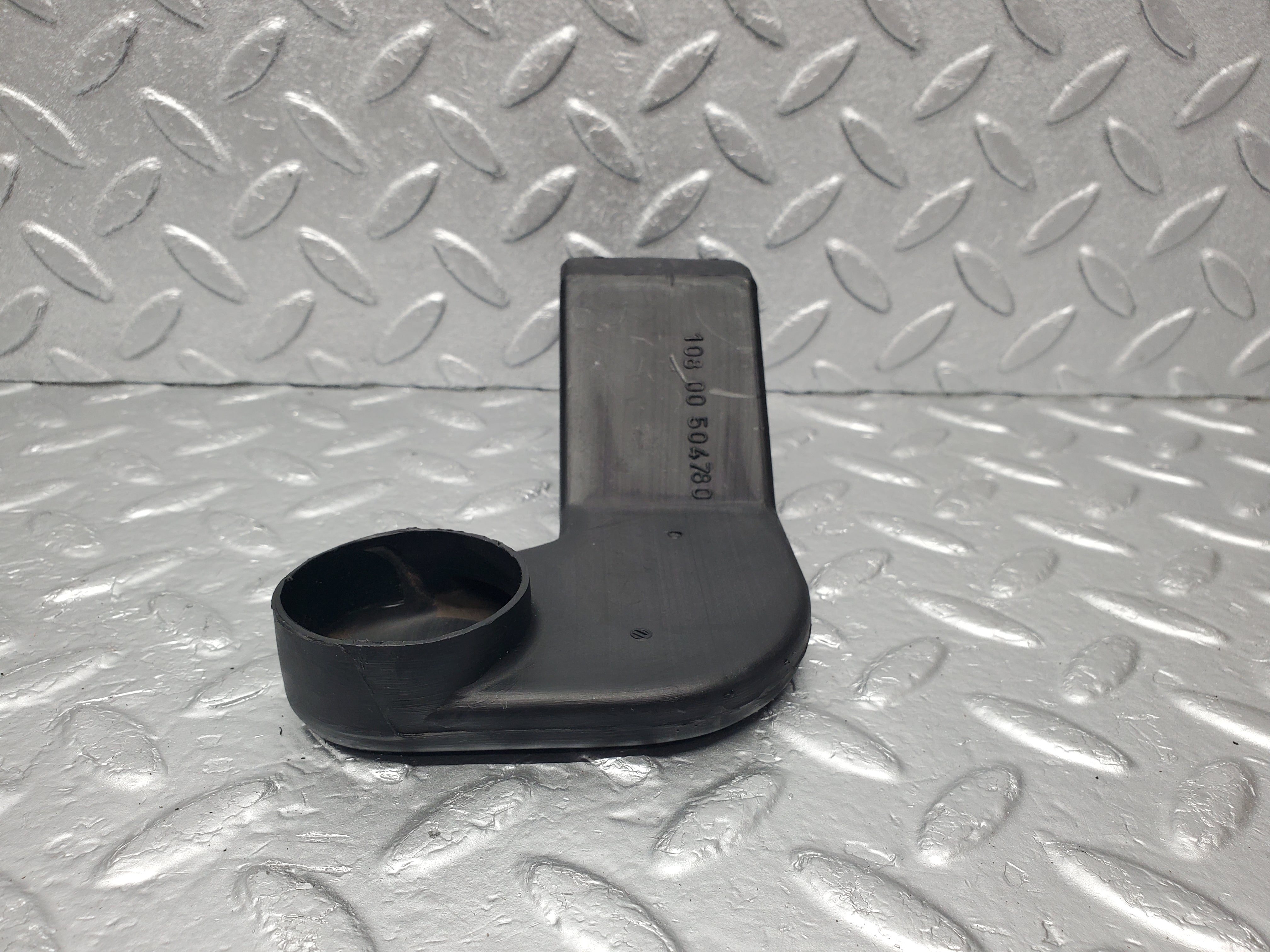 1828 Mercedes-Benz W220 S430 Ecu Cooling Fan Motor Pipe 10800504780