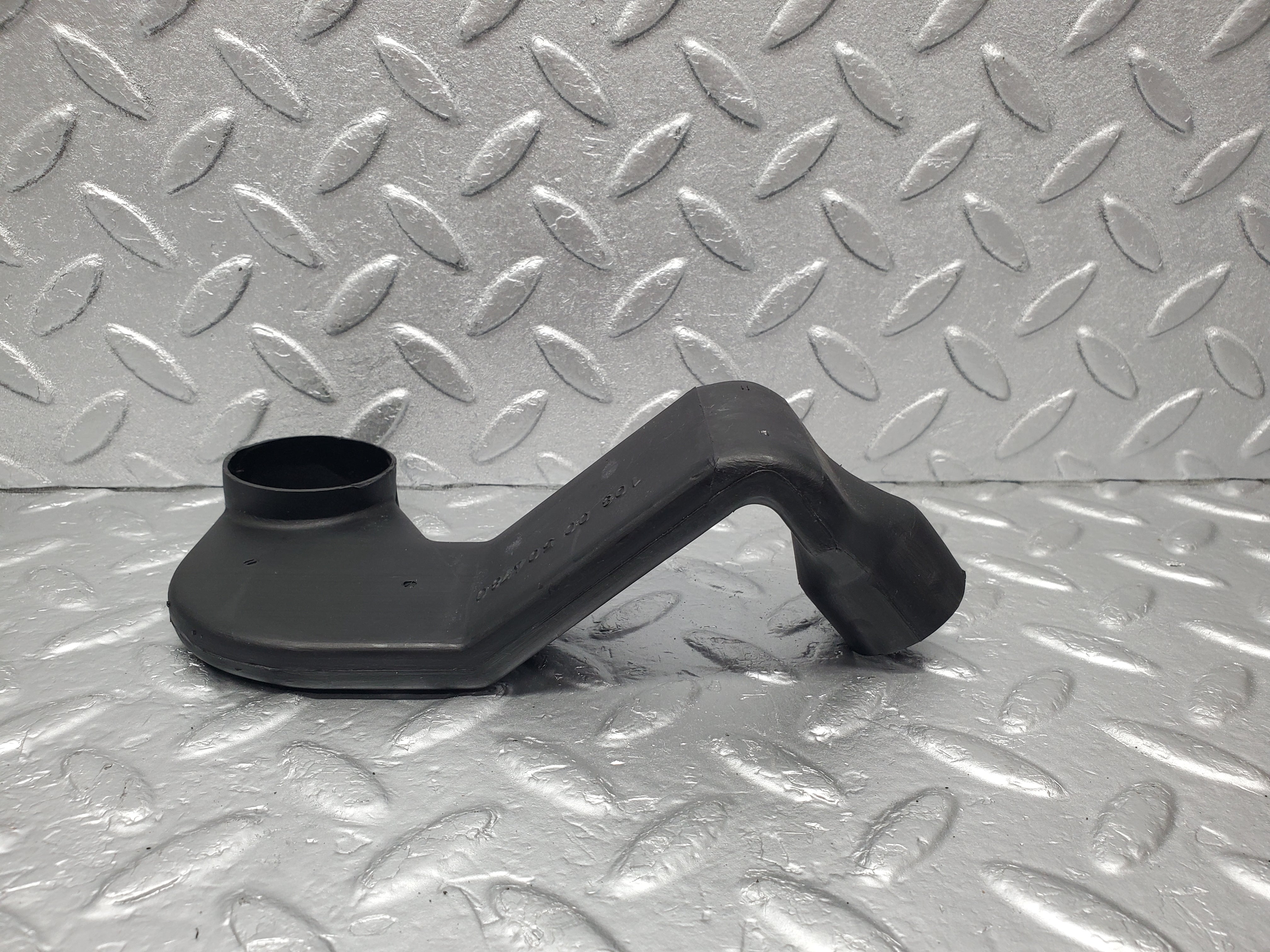 1828 Mercedes-Benz W220 S430 Ecu Cooling Fan Motor Pipe 10800504780