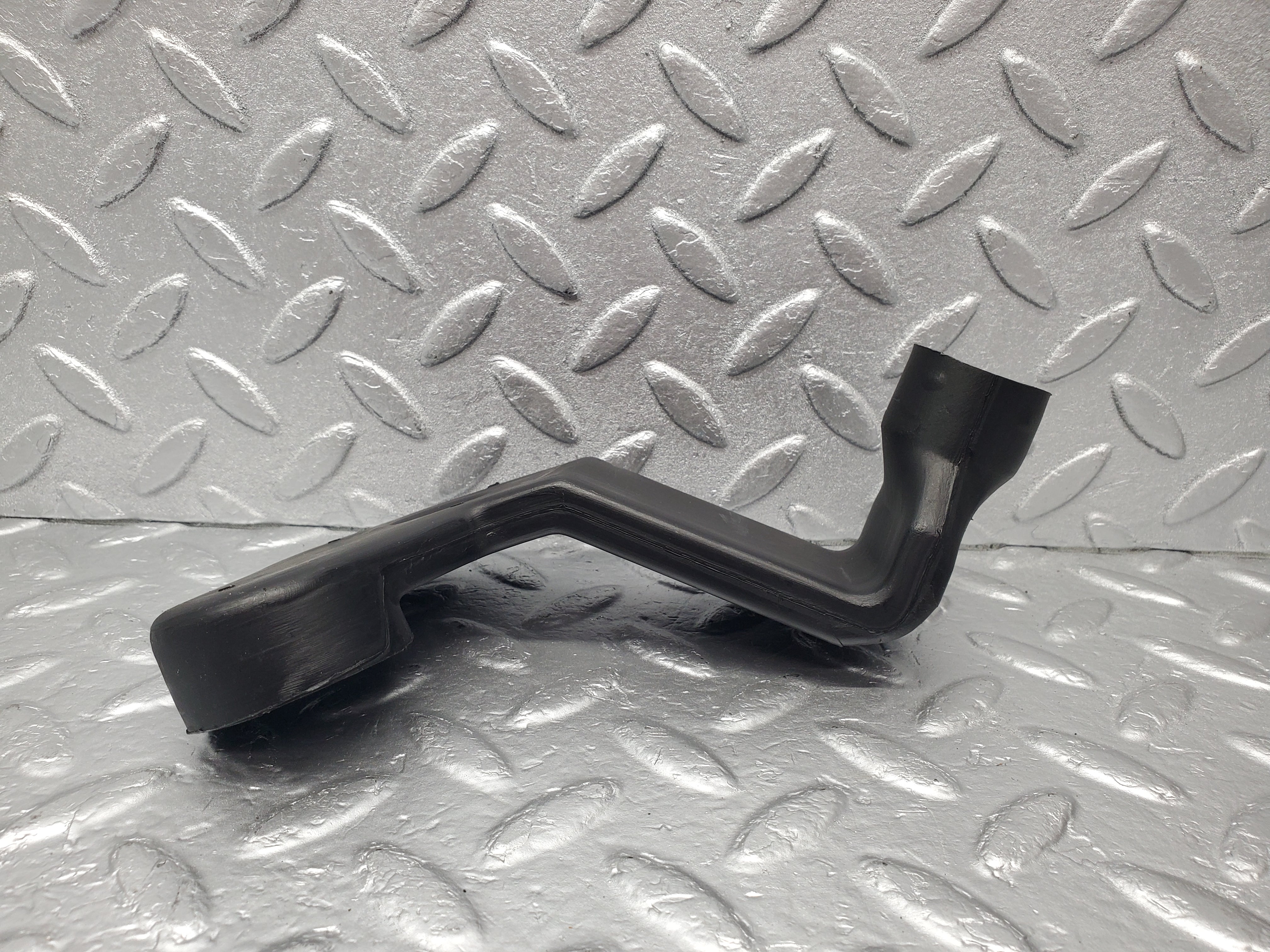 1828 Mercedes-Benz W220 S430 Ecu Cooling Fan Motor Pipe 10800504780