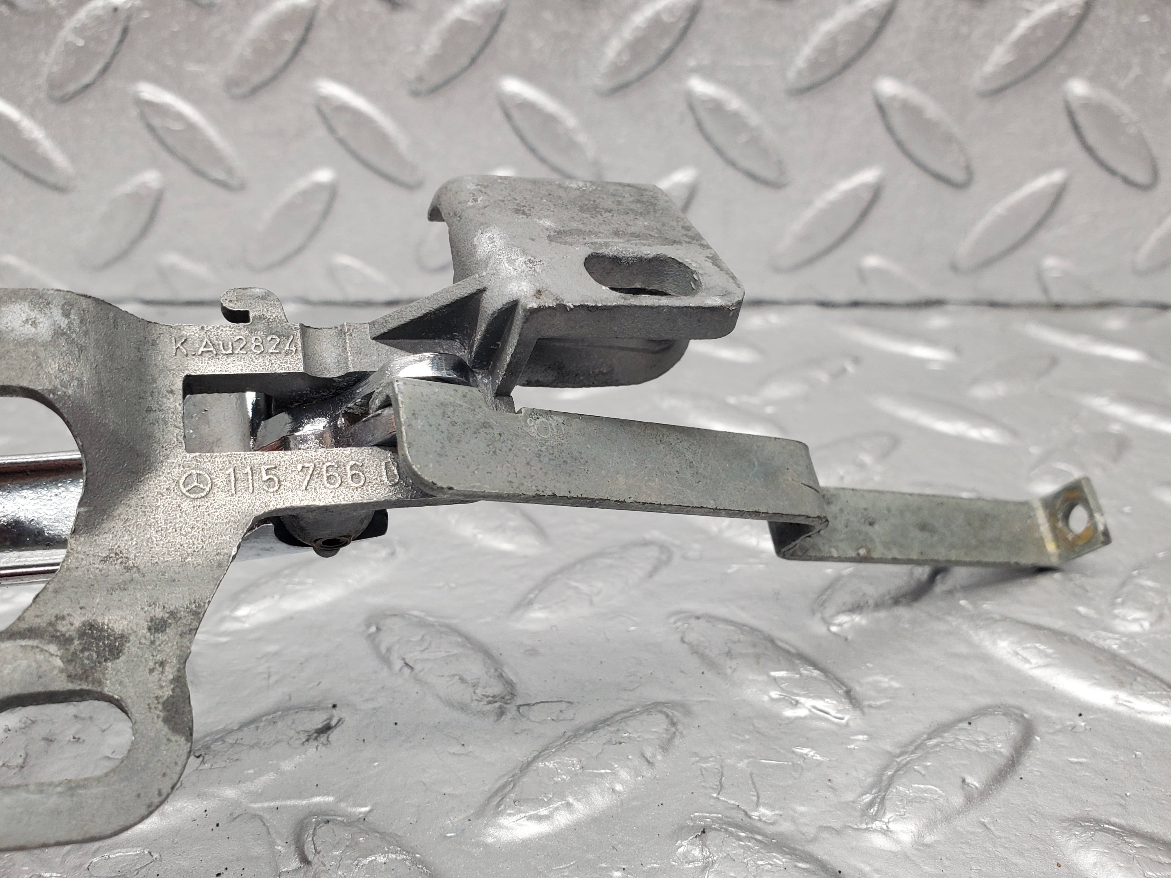 1831 Mercedes-Benz W108 280SE Chrome Door Handle Opener Left 1157660119