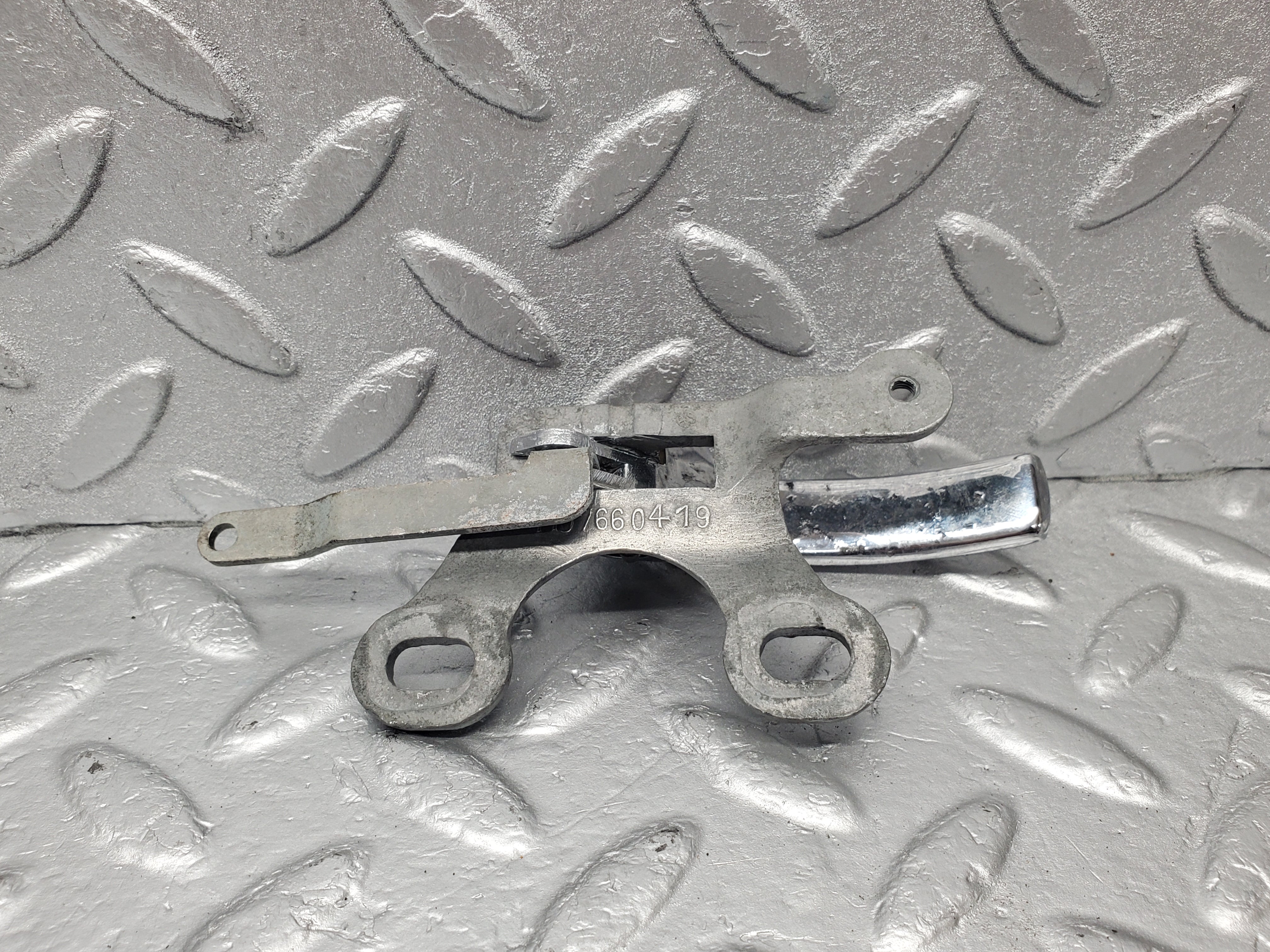 1833 Mercedes-Benz W108 280SE Chrome Door Handle Opener Right 1107660419