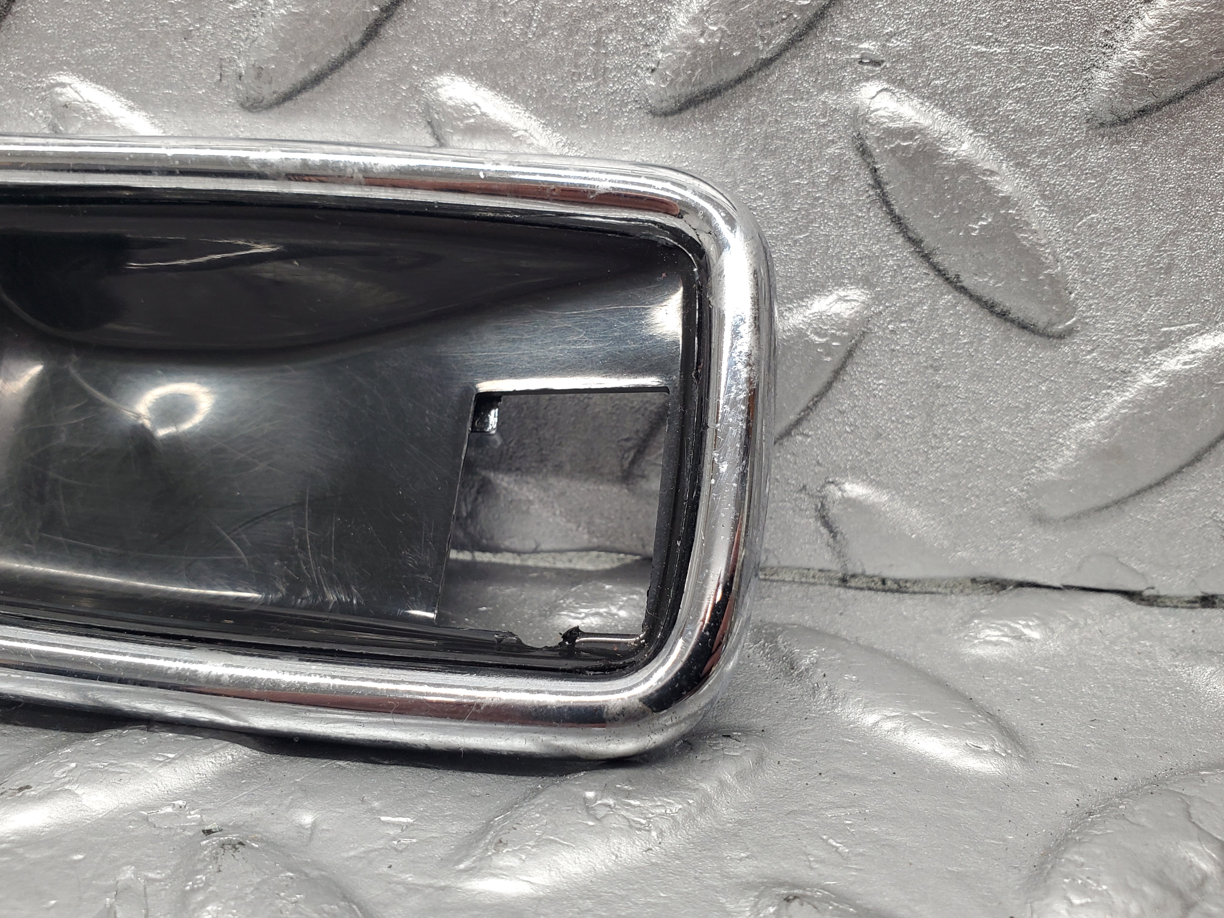 1835 Mercedes-Benz W108 280SE Chrome Frame For Door Opener Right 1087660611