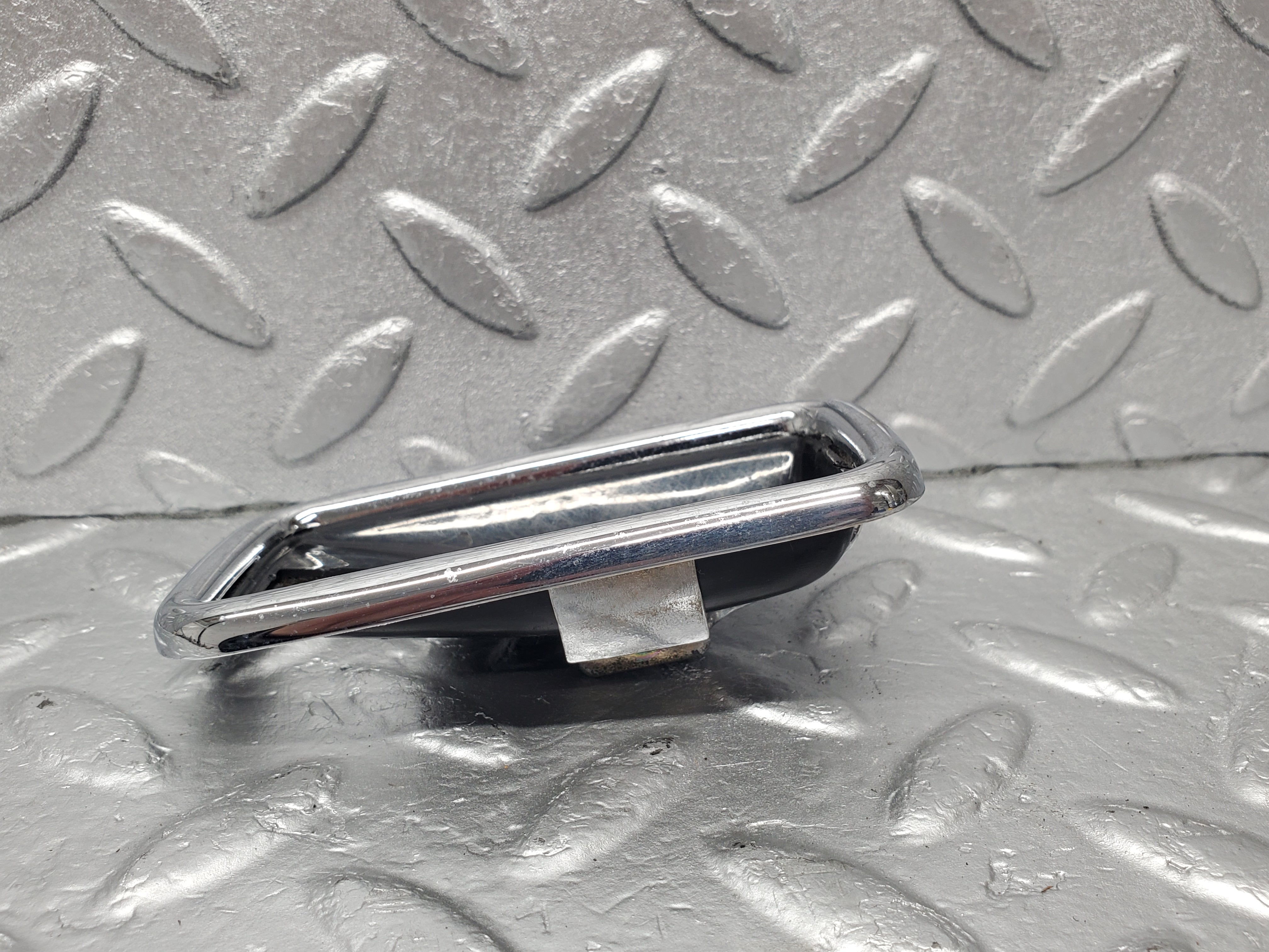 1836 Mercedes-Benz W108 280SE Chrome Frame For Door Handle Right 1087660611