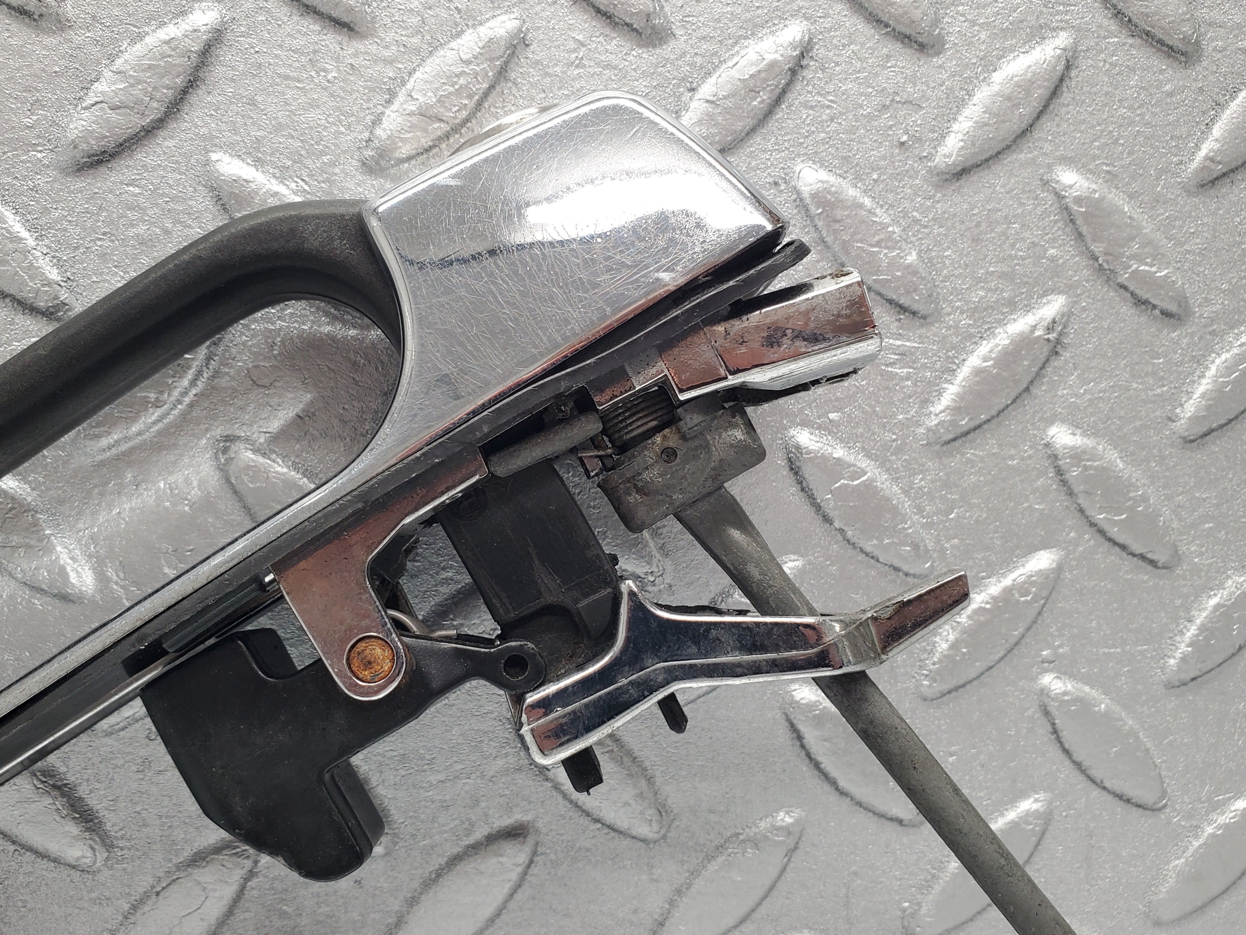 1845 Mercedes-Benz W123 230E Front Exterior Door Handle No Key