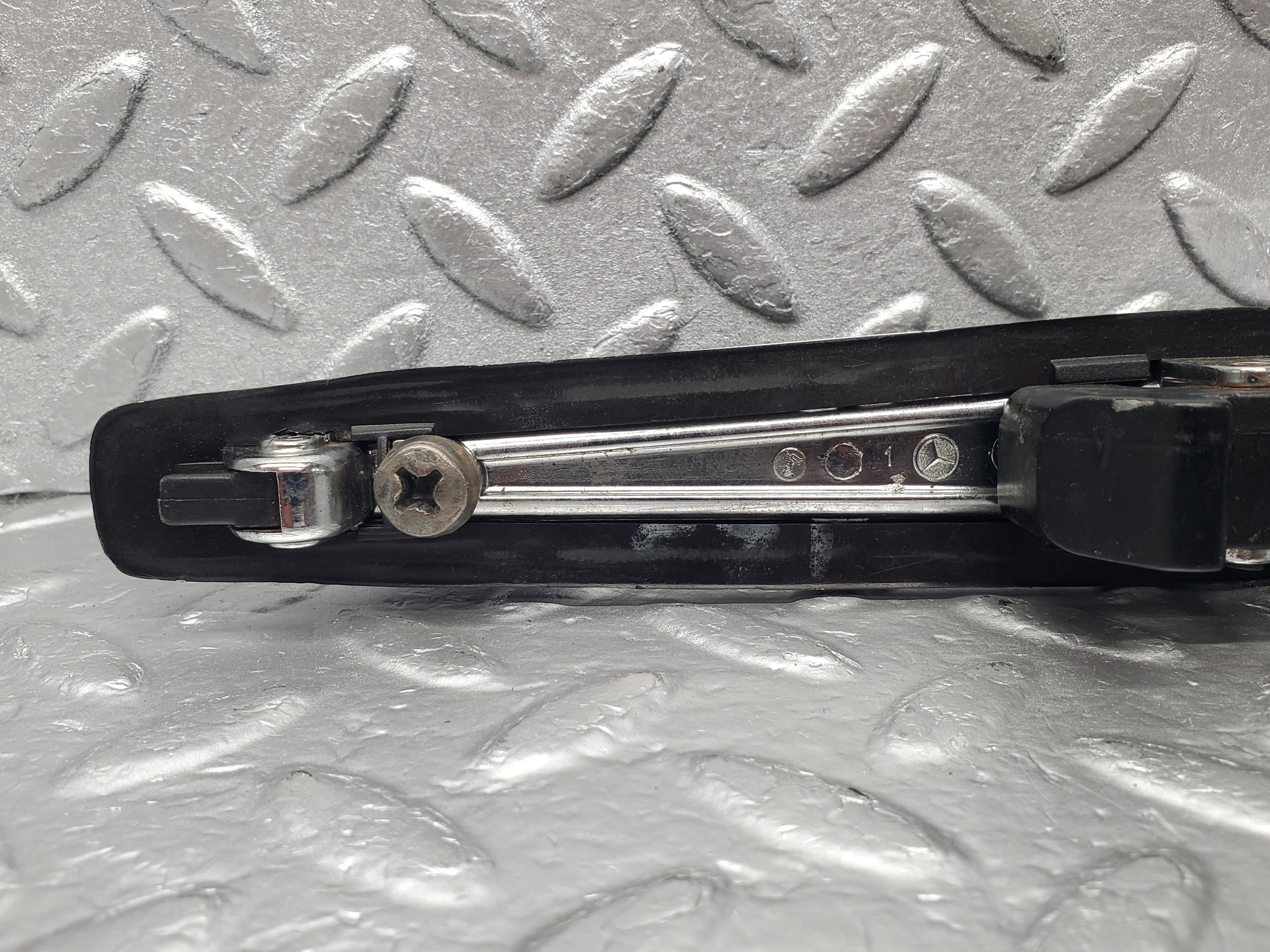 1845 Mercedes-Benz W123 230E Front Exterior Door Handle No Key