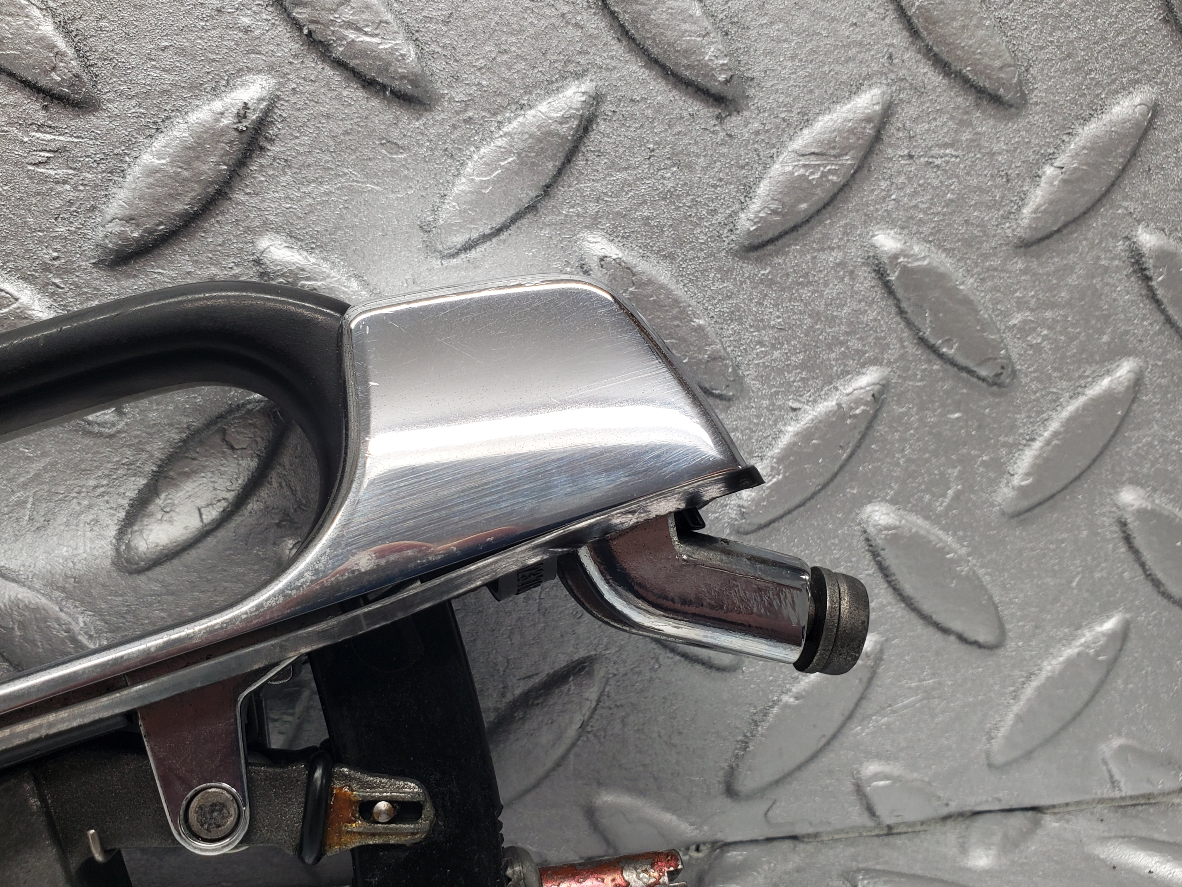 1846 Mercedes-Benz W123 230E Rear Exterior Door Handle 1237600359