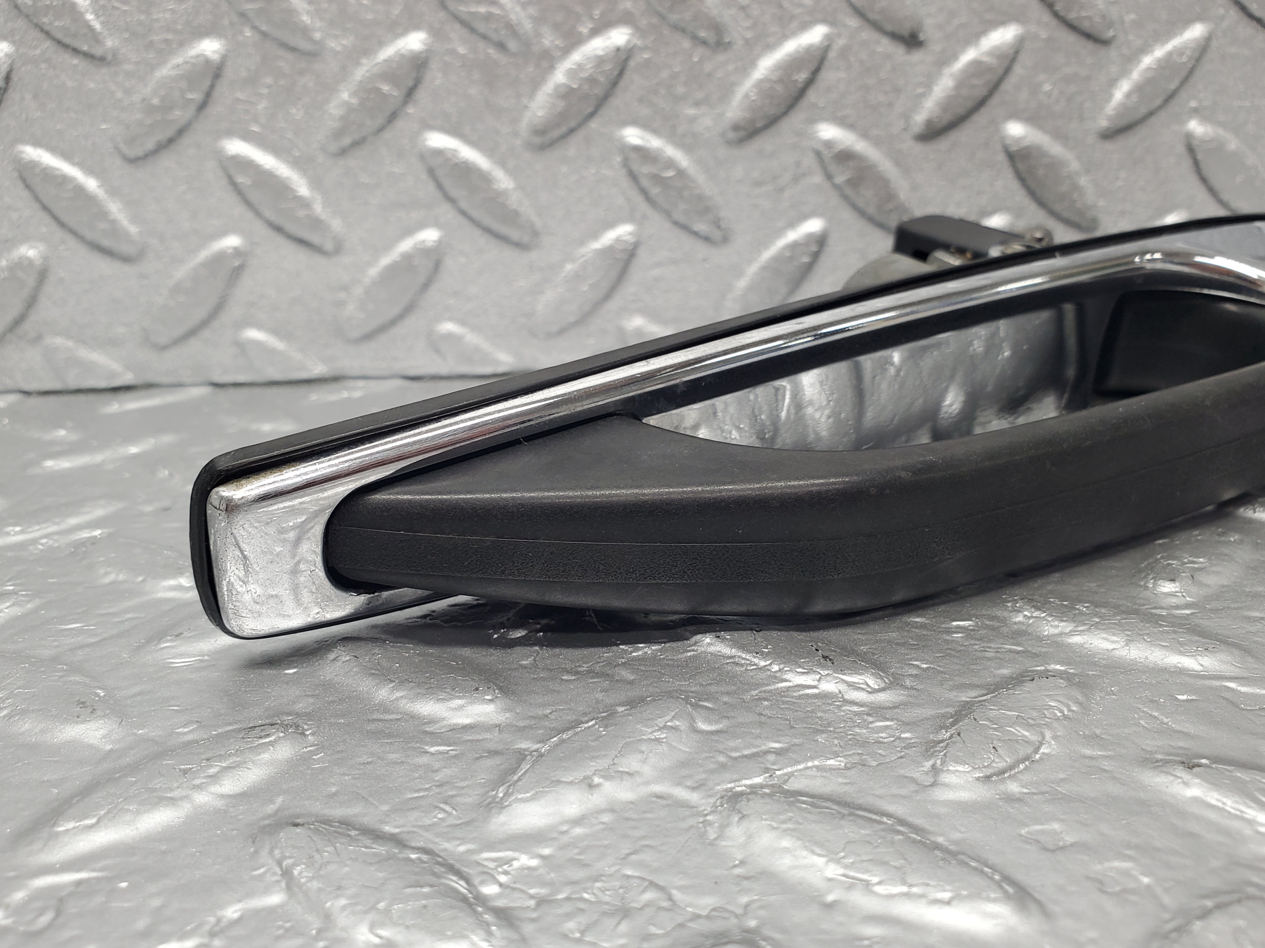 1847 Mercedes-Benz W123 230E Rear Exterior Door Handle 1237600359
