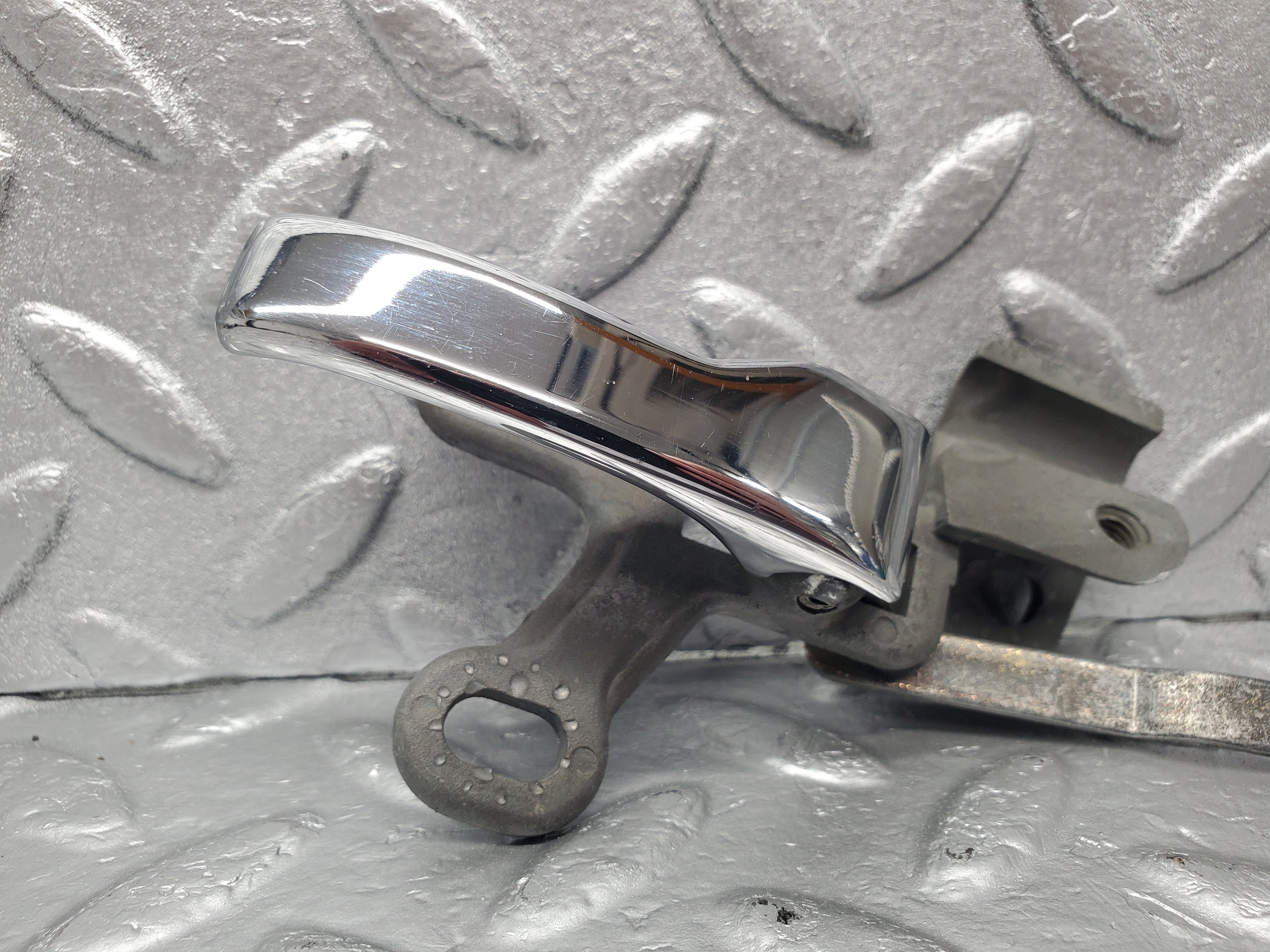 1856 Mercedes-Benz W108 280SE Chrome Door Handle Opener Right 1157660219