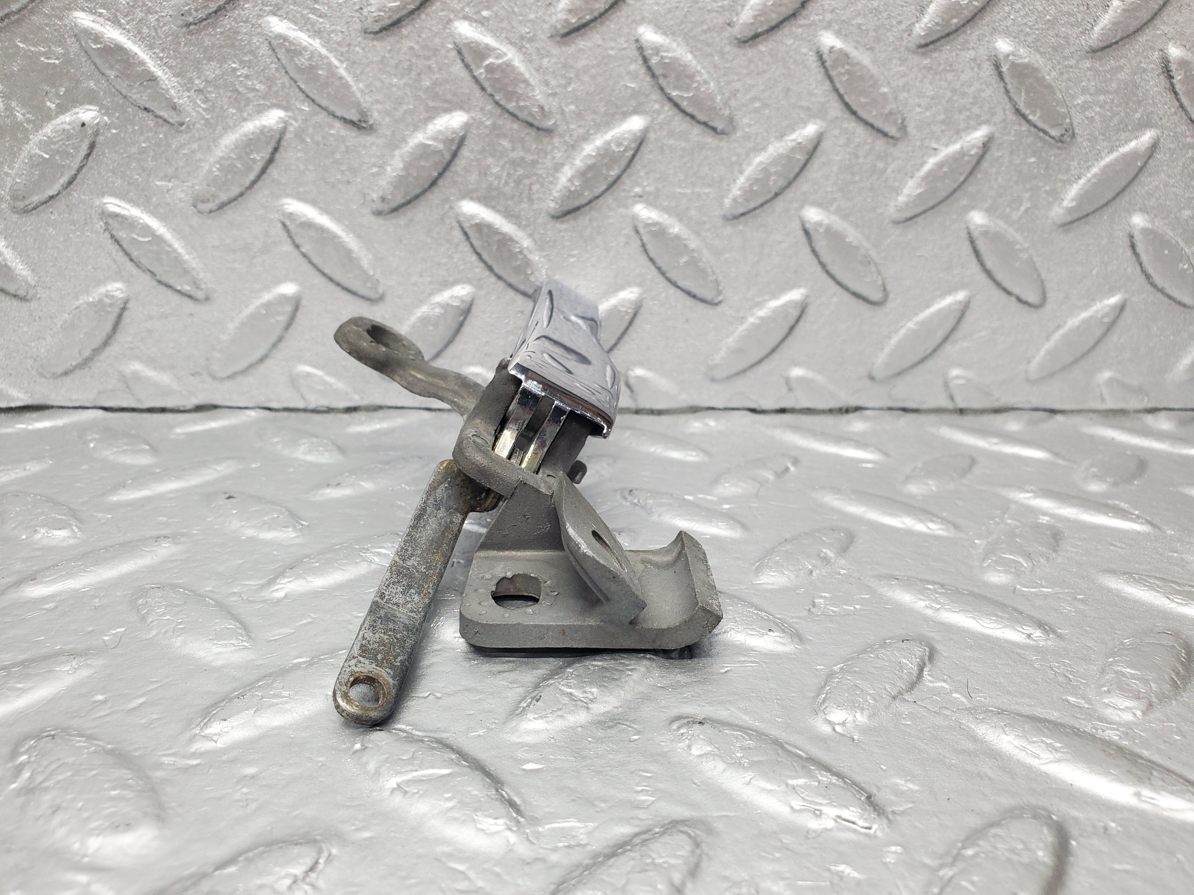 1856 Mercedes-Benz W108 280SE Chrome Door Handle Opener Right 1157660219