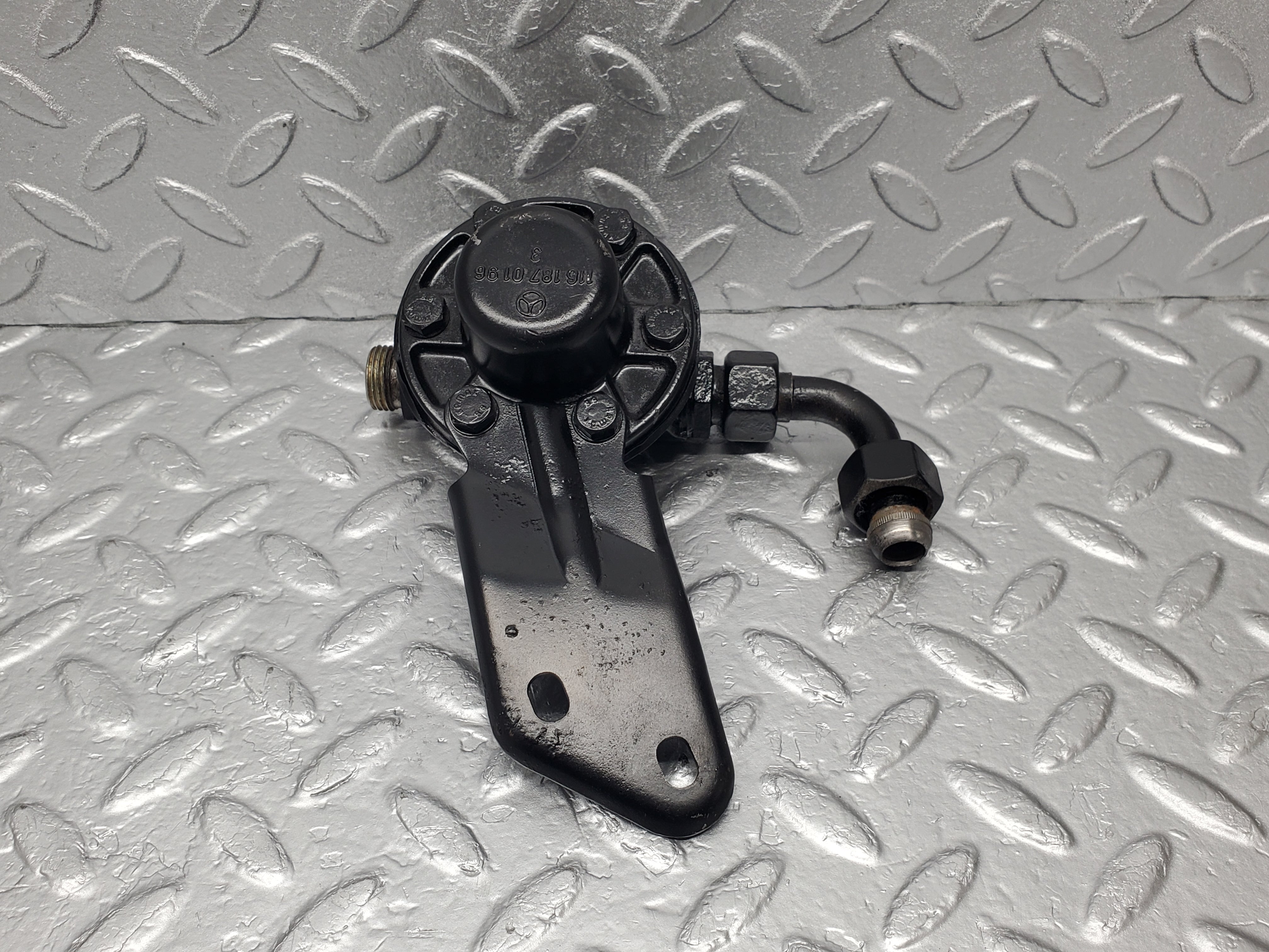 1863 Mercedes-Benz W116 350SE Oil Pressure Damper 1161870196