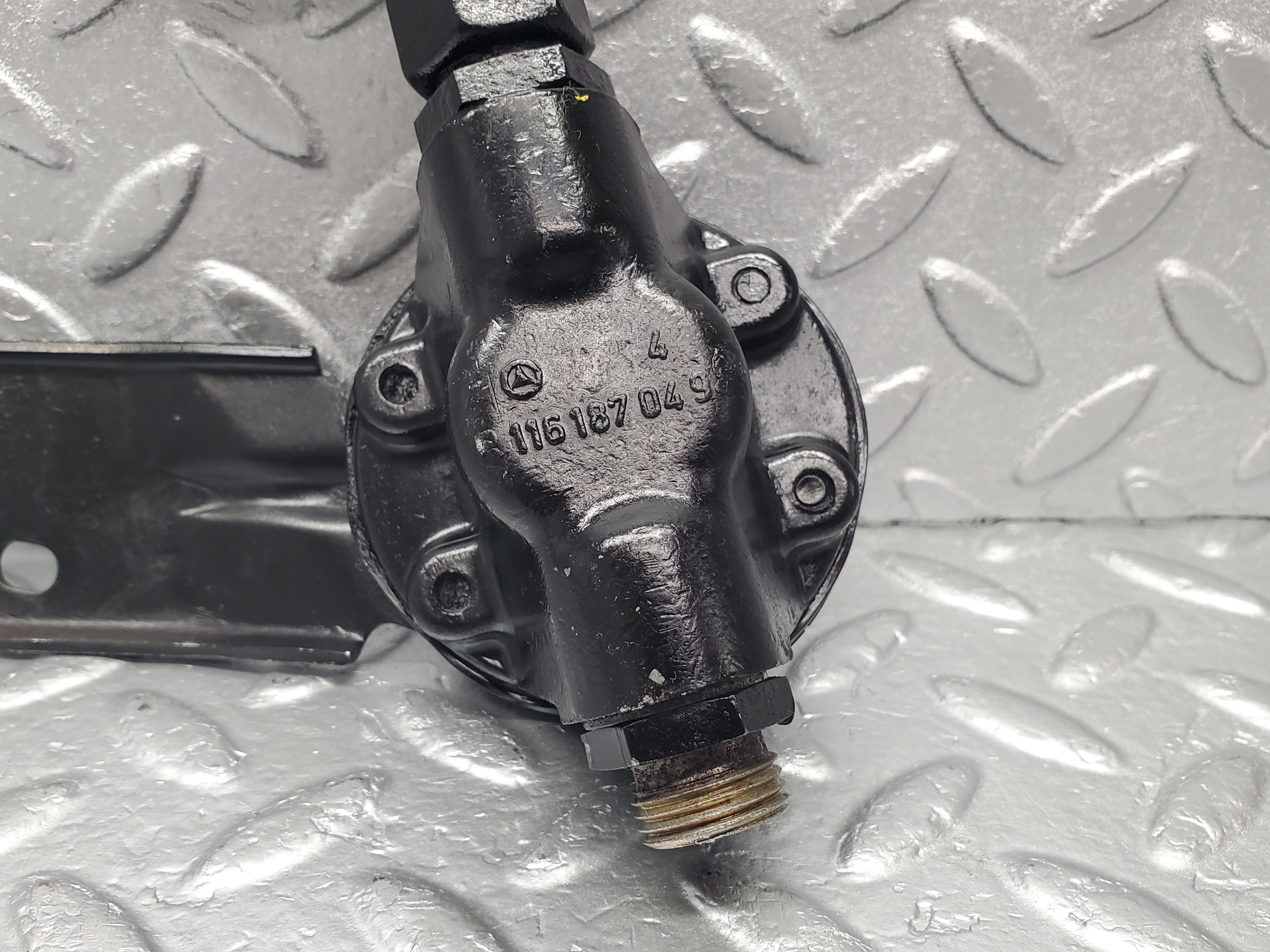 1863 Mercedes-Benz W116 350SE Oil Pressure Damper 1161870196