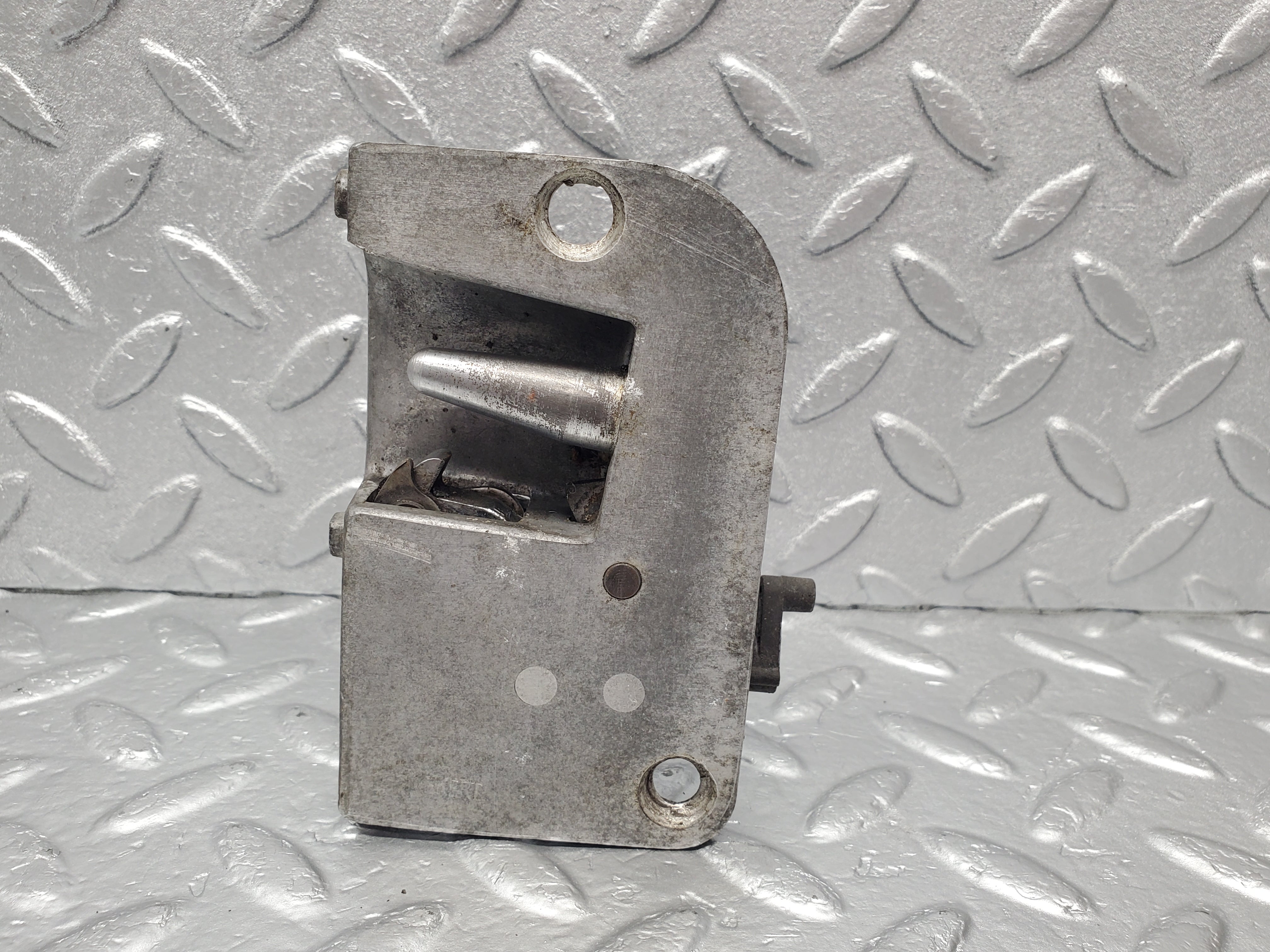 1865 Mercedes-Benz W120 Ponton Door Lock Mechanism Right Side