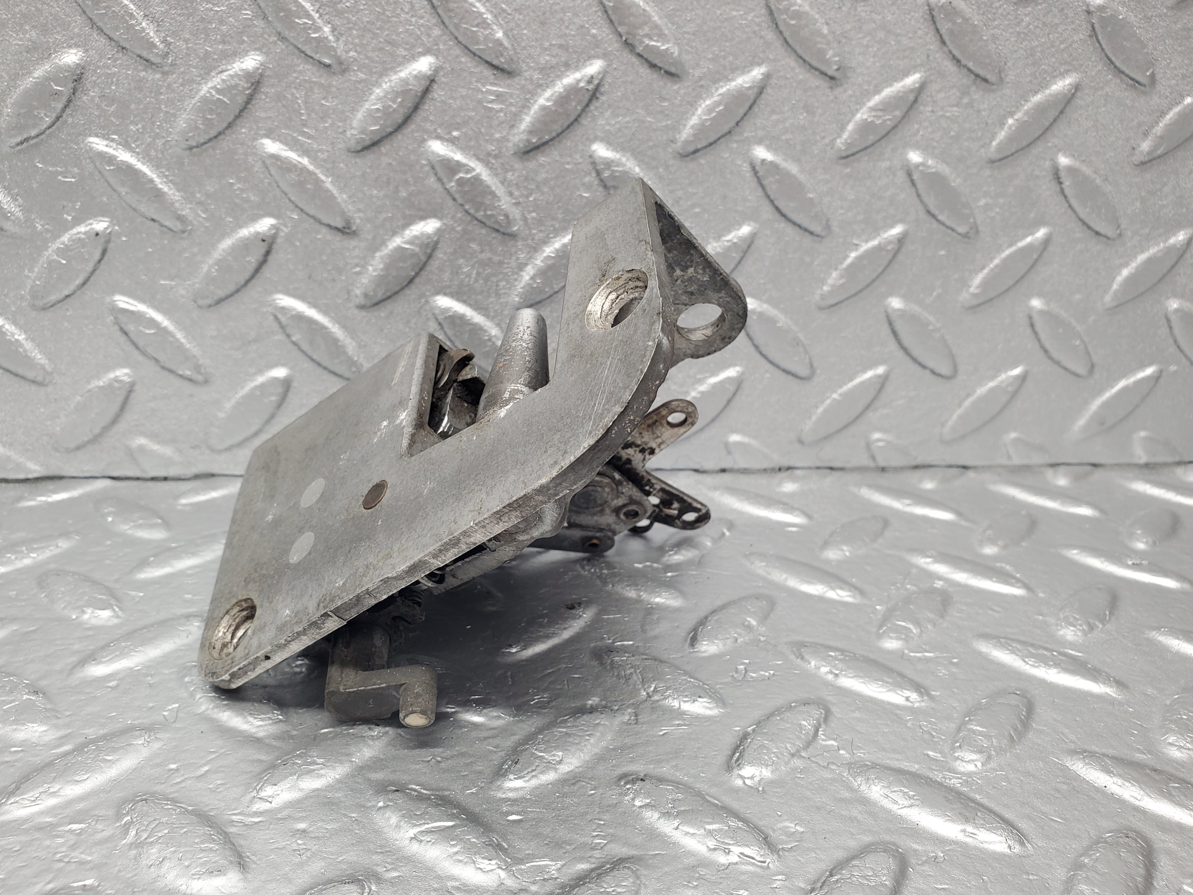 1865 Mercedes-Benz W120 Ponton Door Lock Mechanism Right Side